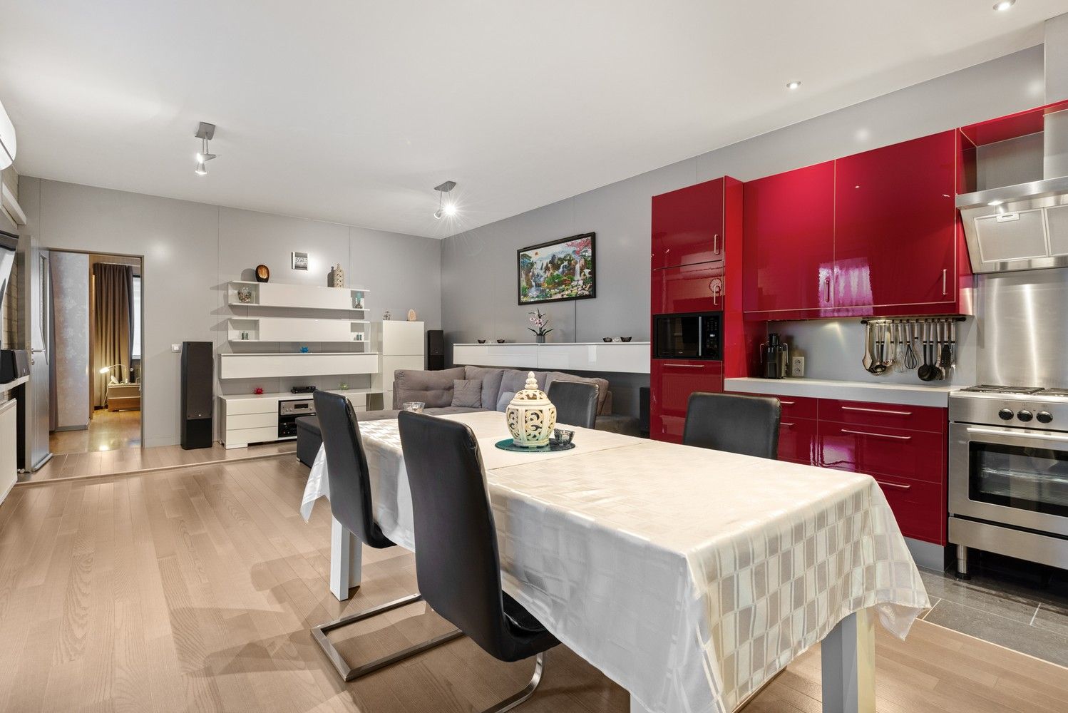 Appartement met 2 slaapkamers, terras en grote privatieve kelder in Wommelgem! foto 4