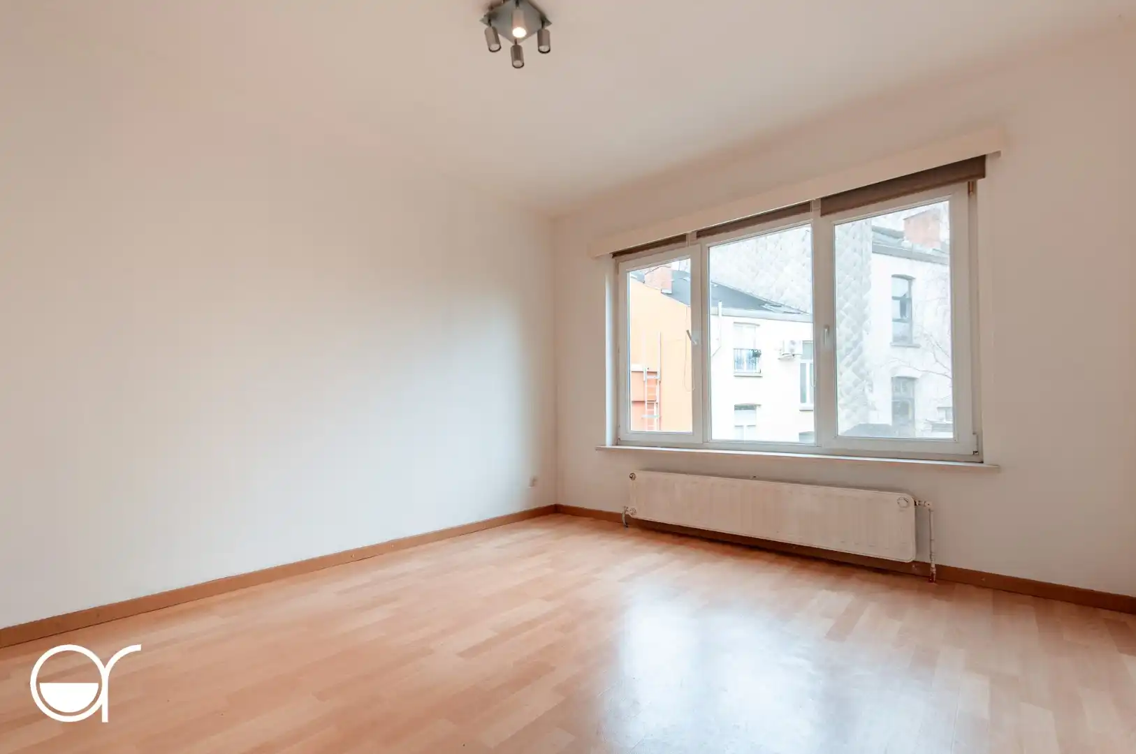 2-slaapkamerappartement nabij het Sint-Pietersstation foto 8