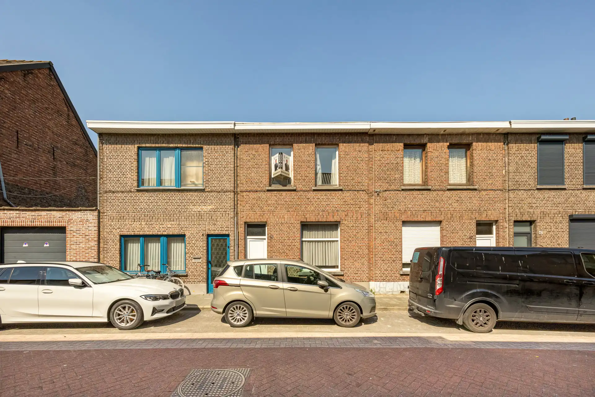 Hoofdfoto van de publicatie: Project met potentieel: Te renoveren woning met koer!