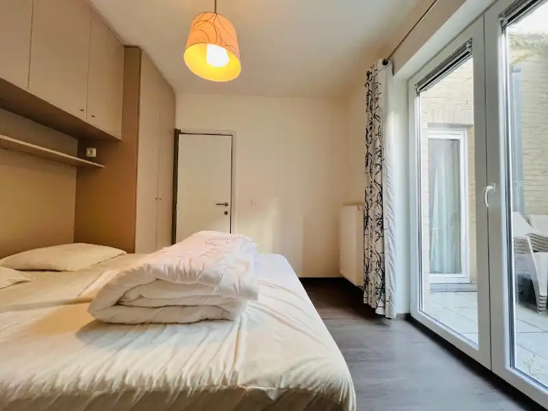 Ruim 3-kamer appartement met groot terras in het centrum van Wenduine foto 10