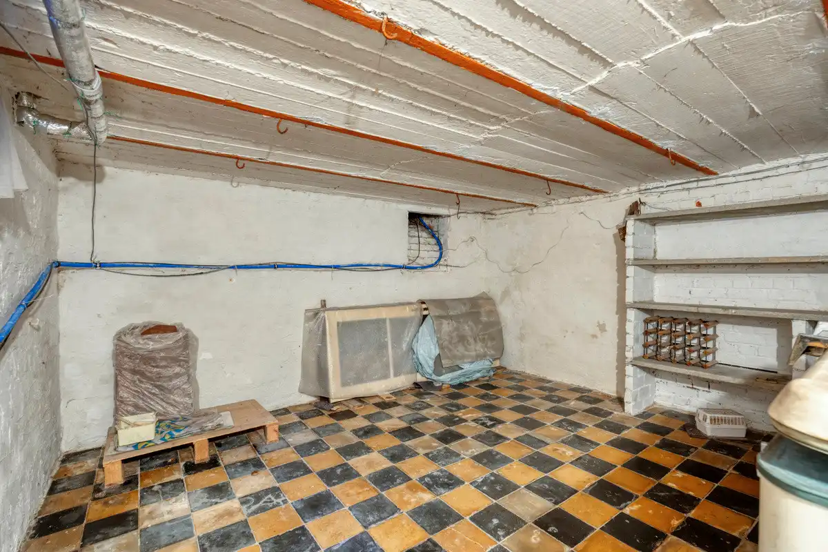 RUSTIG GELEGEN WONING MET ZORGWONING OP CA 15A TE BORGLOON. foto 32