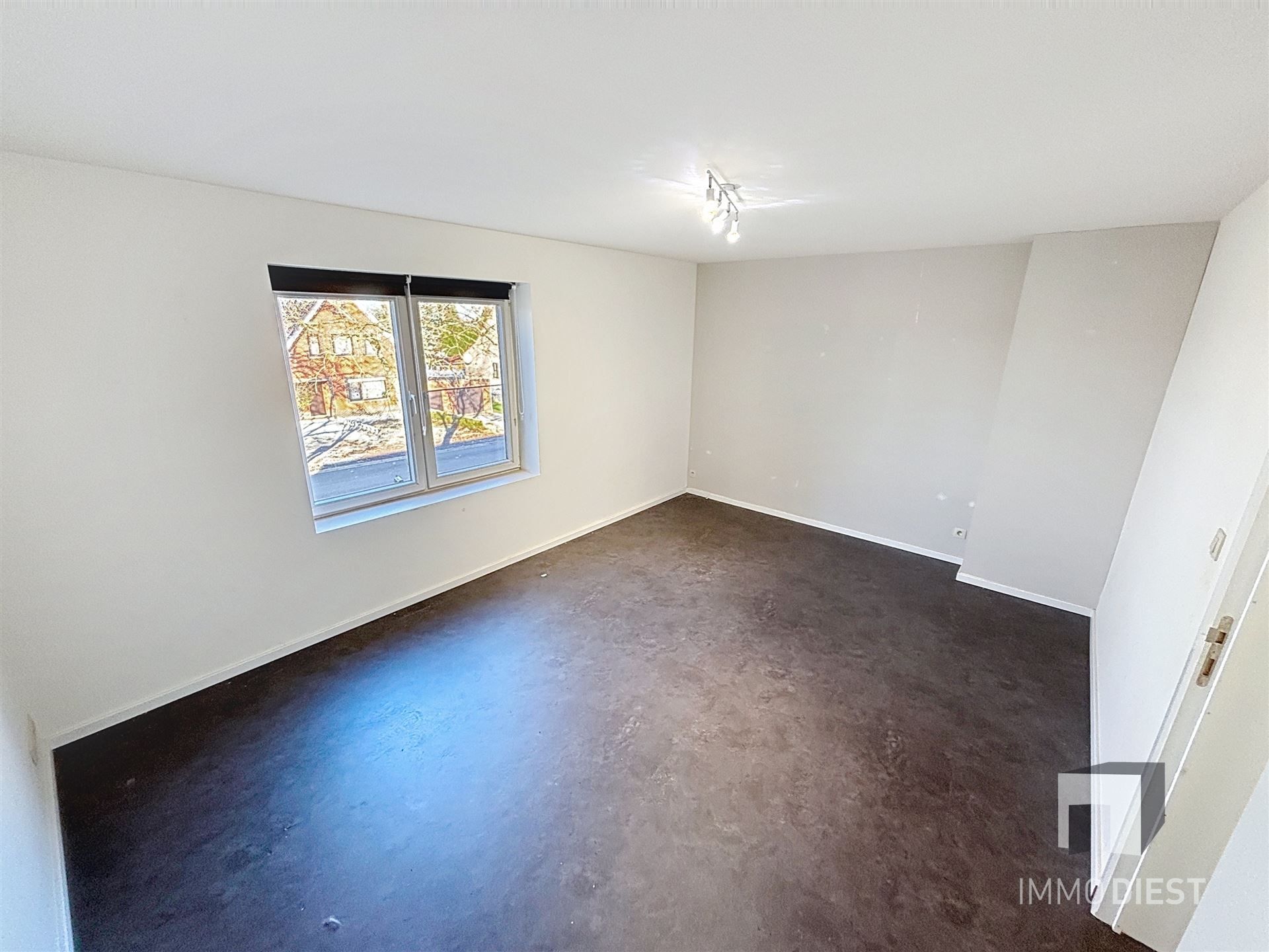 Gezingswoning met 3 slaapkamers en tuintje foto 16