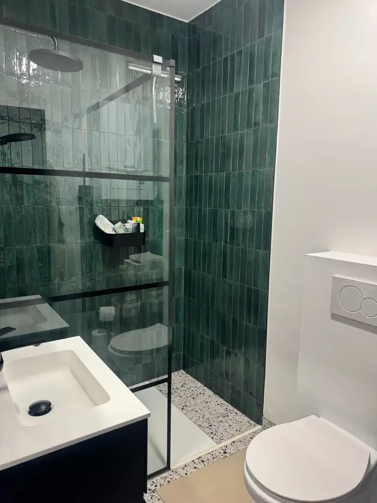 Charmant en volledig gerenoveerd 1-slaapkamerappartement in 2018 Antwerpen foto 9