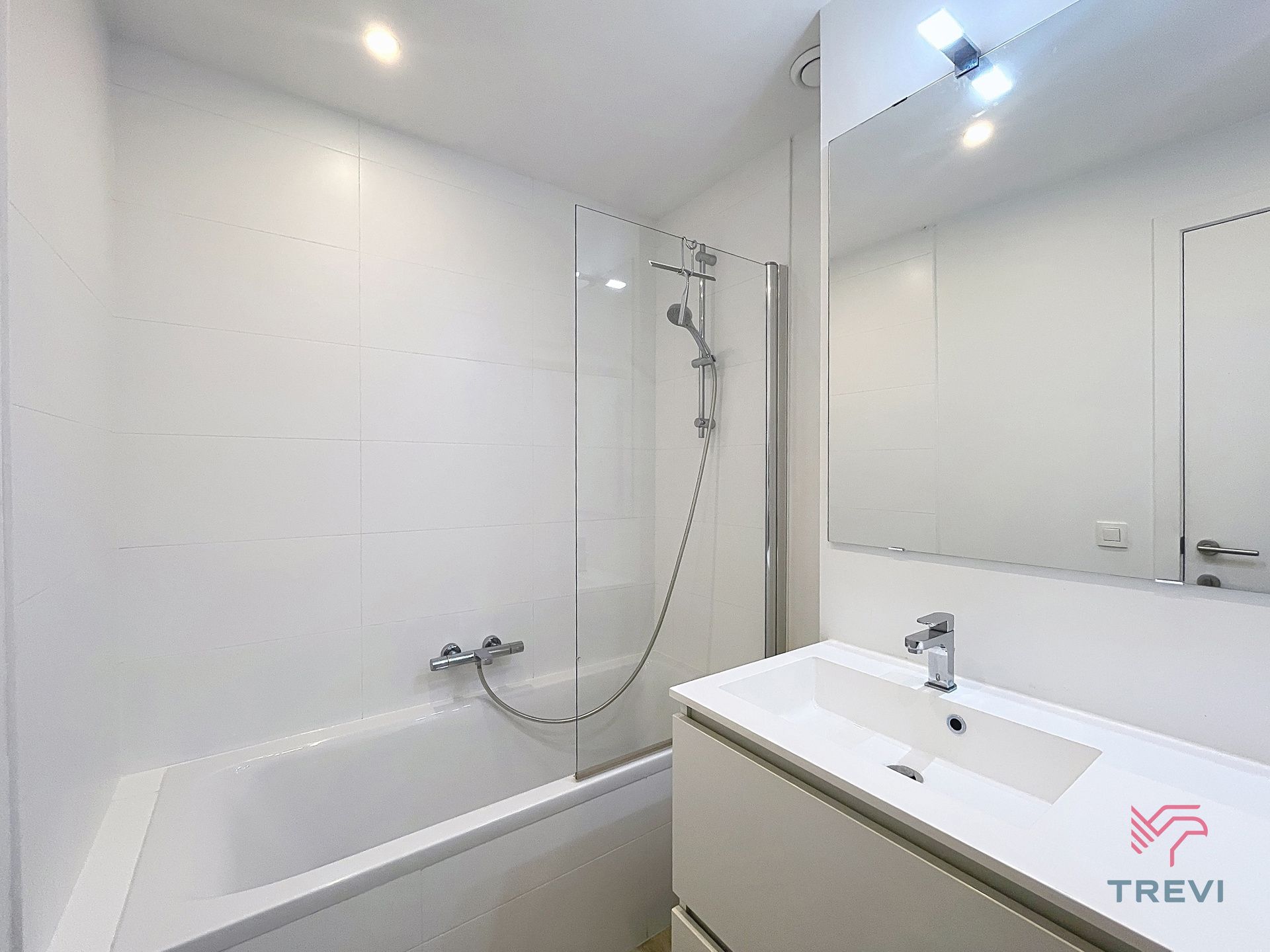 Prachtige duplex met 2 slaapkamers + kantoor met uitzicht op de vallei!  foto 18