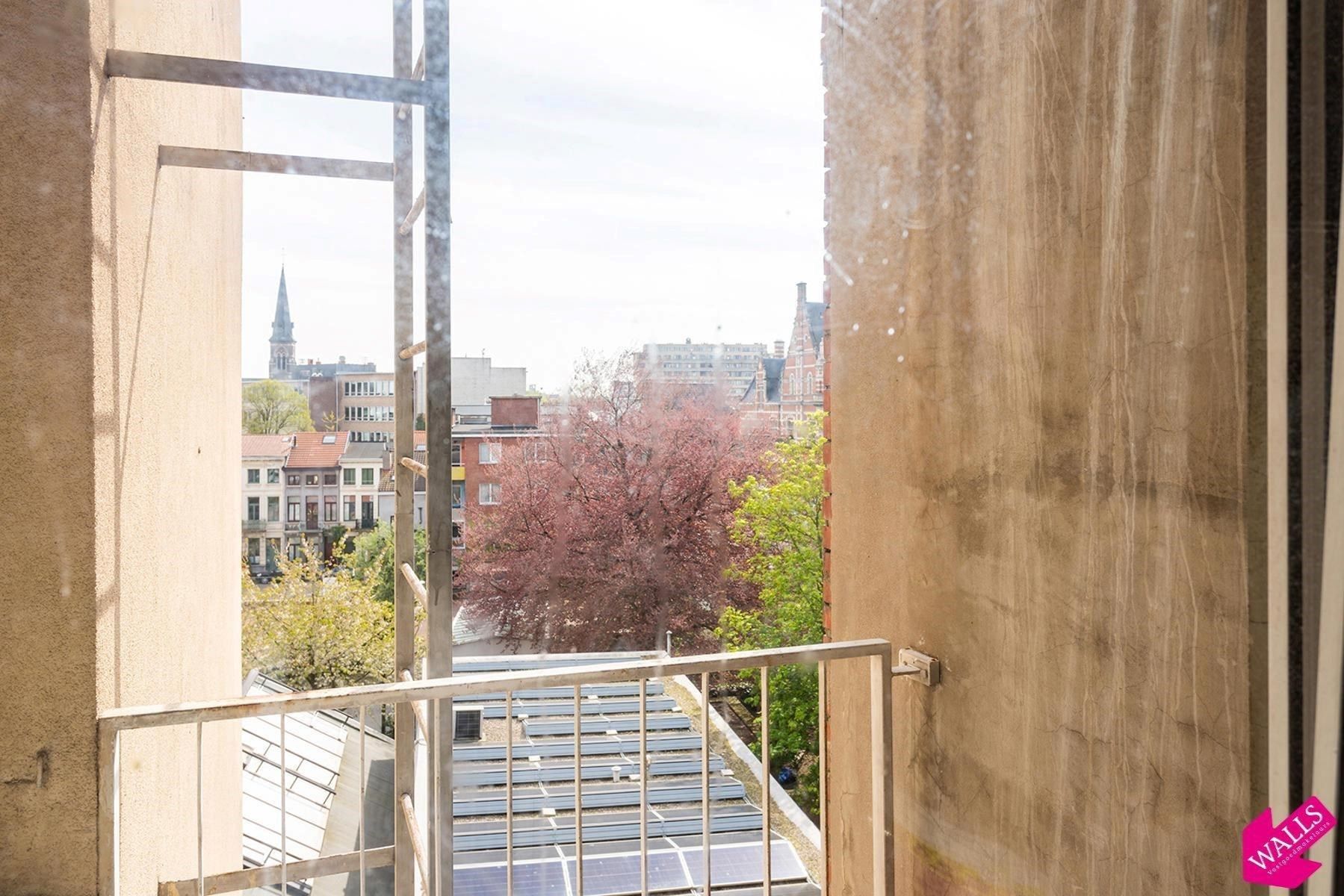 Ruim appartement met 2 slaapkamers en terras foto 10