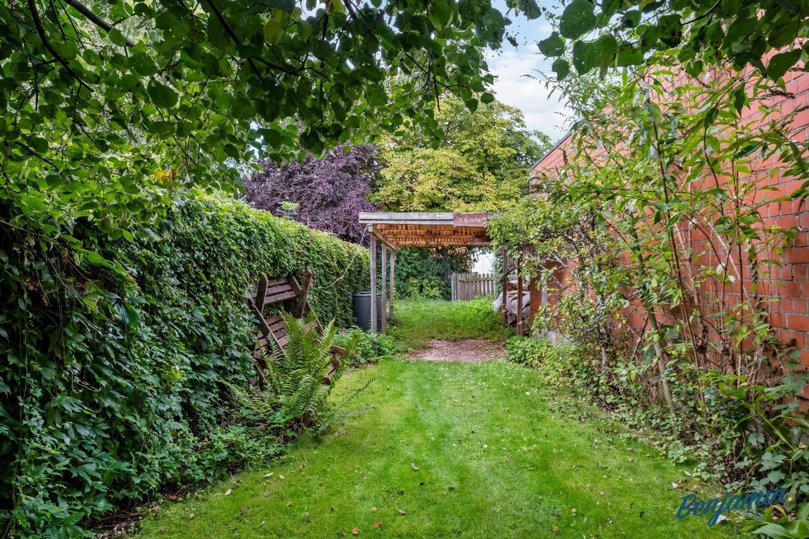 Rijwoning met lichtrijke leefruimtes, 3 slaapkamers en tuin in Ledegem foto 11