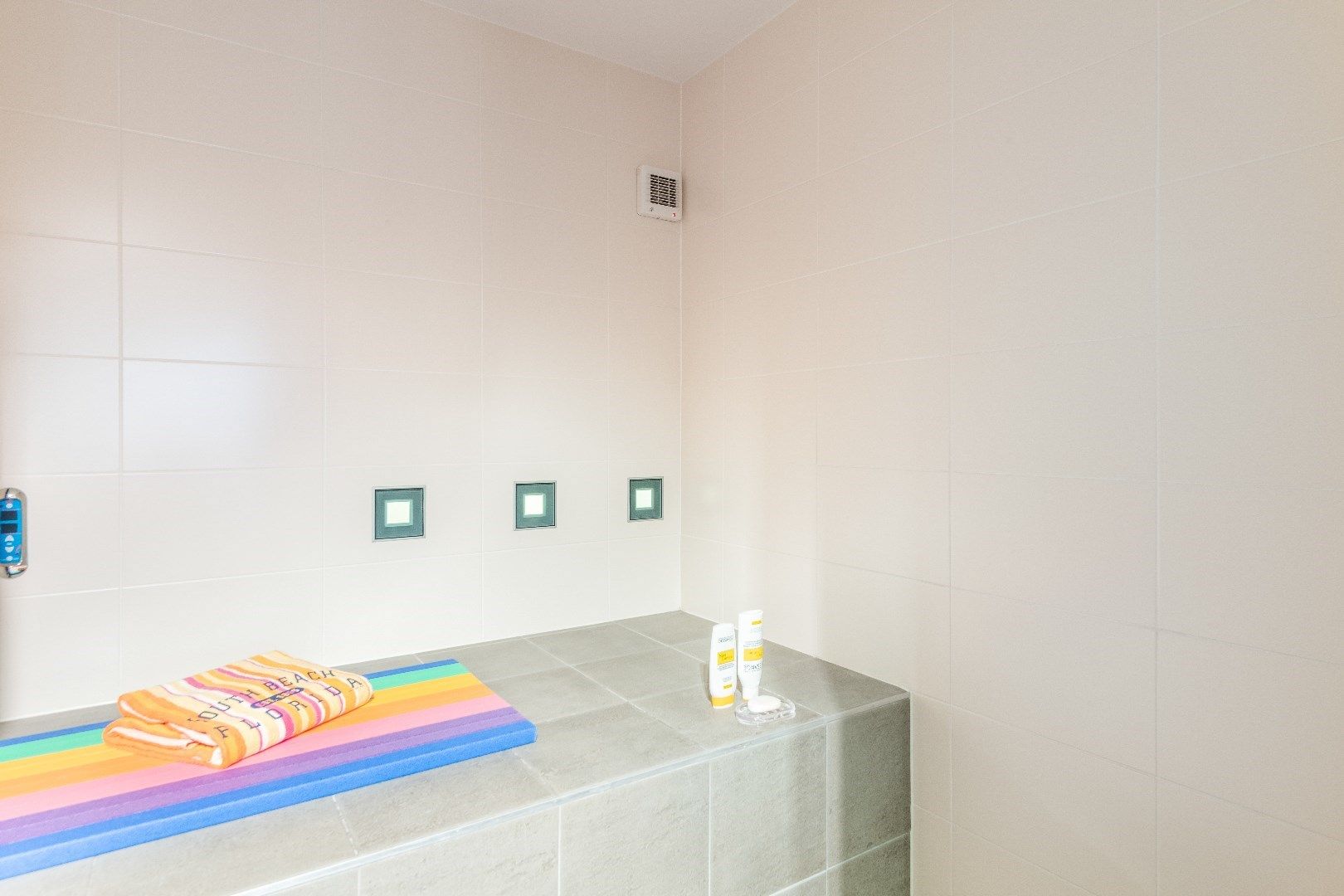 Ruim en lichtrijk doorzonappartement gelegen aan de zonnekant van de Lippenslaan foto 14