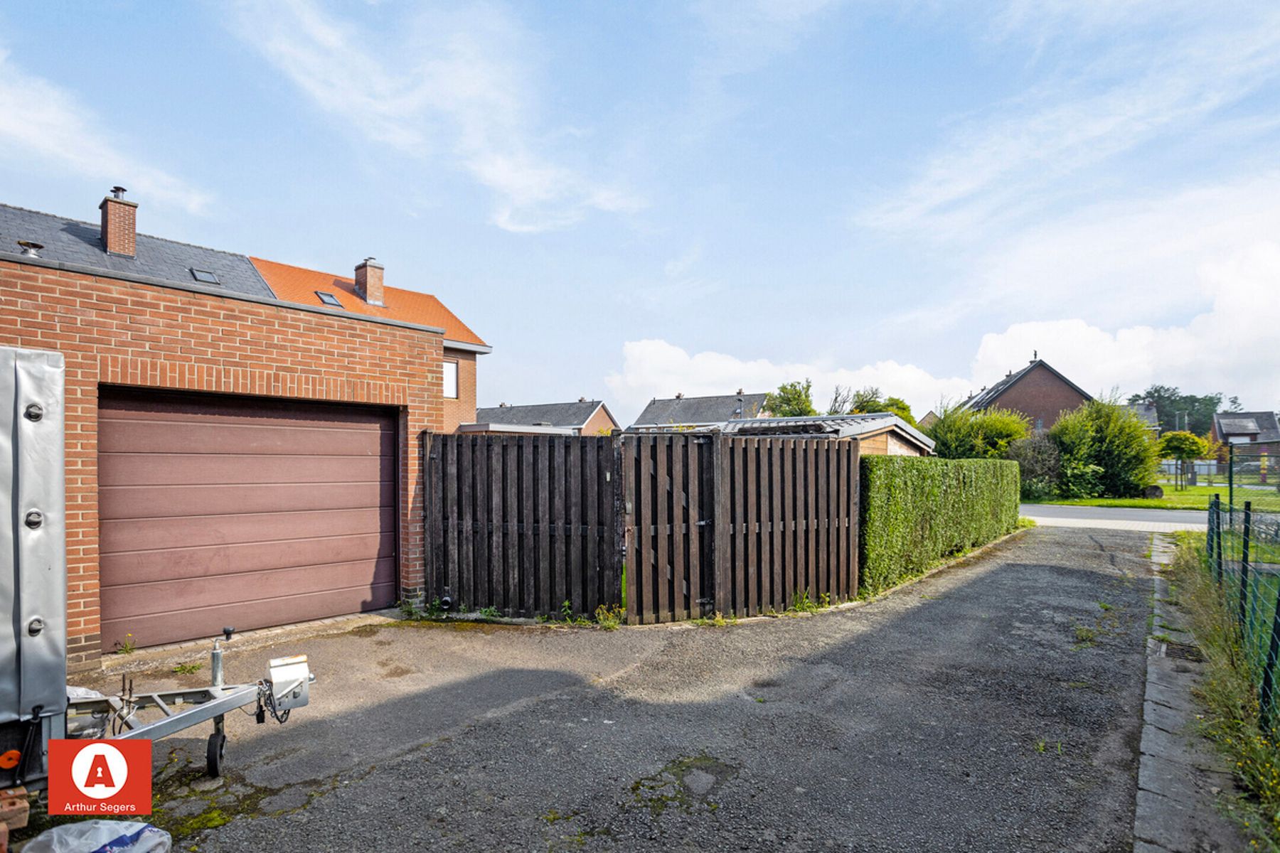 Rustig gelegen woning met 3 slaapkamers, garage en tuin foto 4