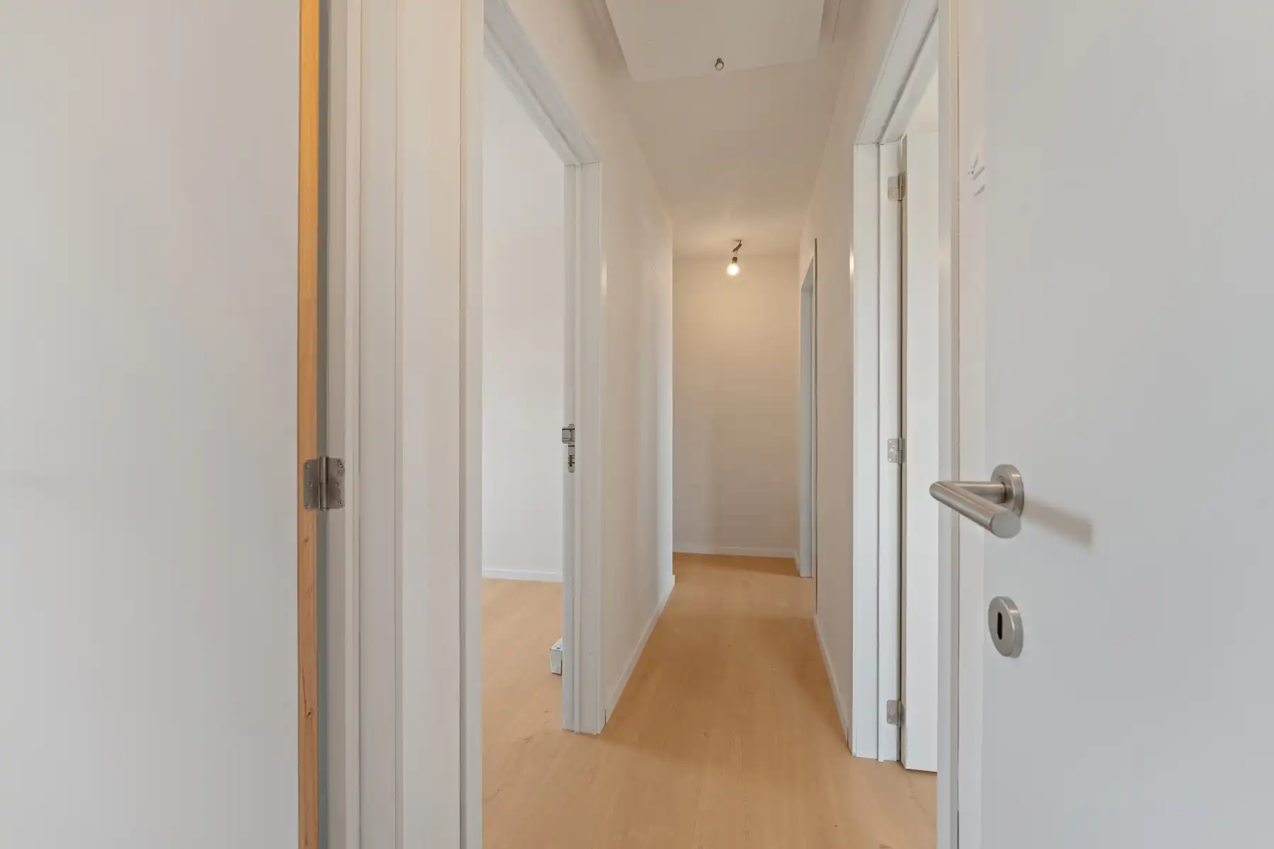 Landelijke, halfopen woning foto 14