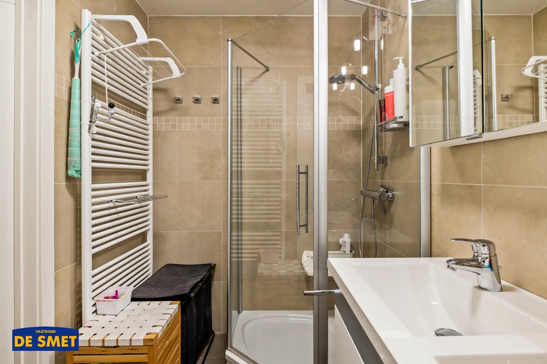 Appartement met lift, terras, garage en 2 autostaanplaatsen foto 15