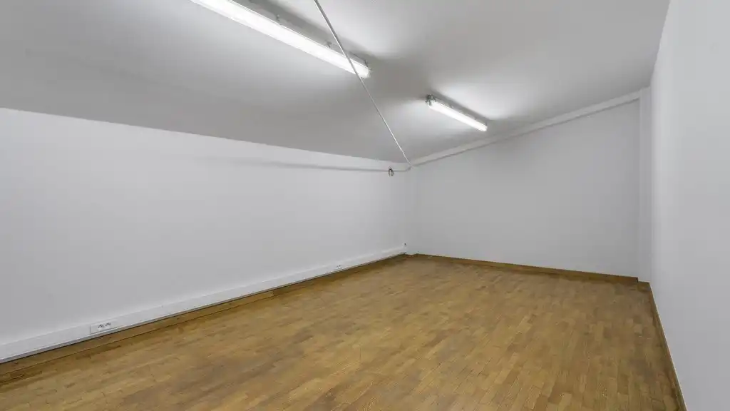 Bedrijfspand met optioneel woonst te huur in Dikkelvenne foto 18