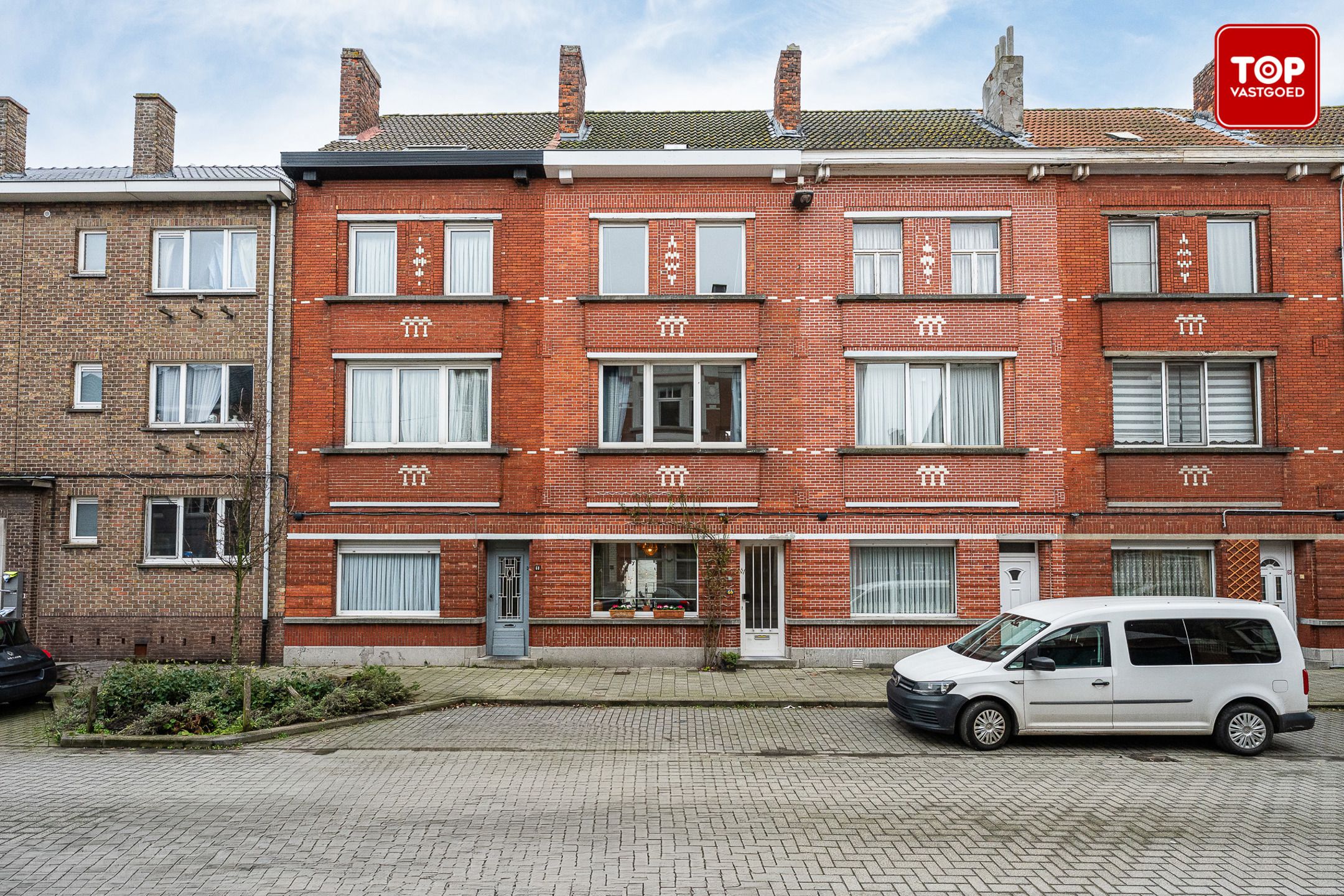 Leuke gezinswoning met 3 slaapkamers en tuin.  foto 24