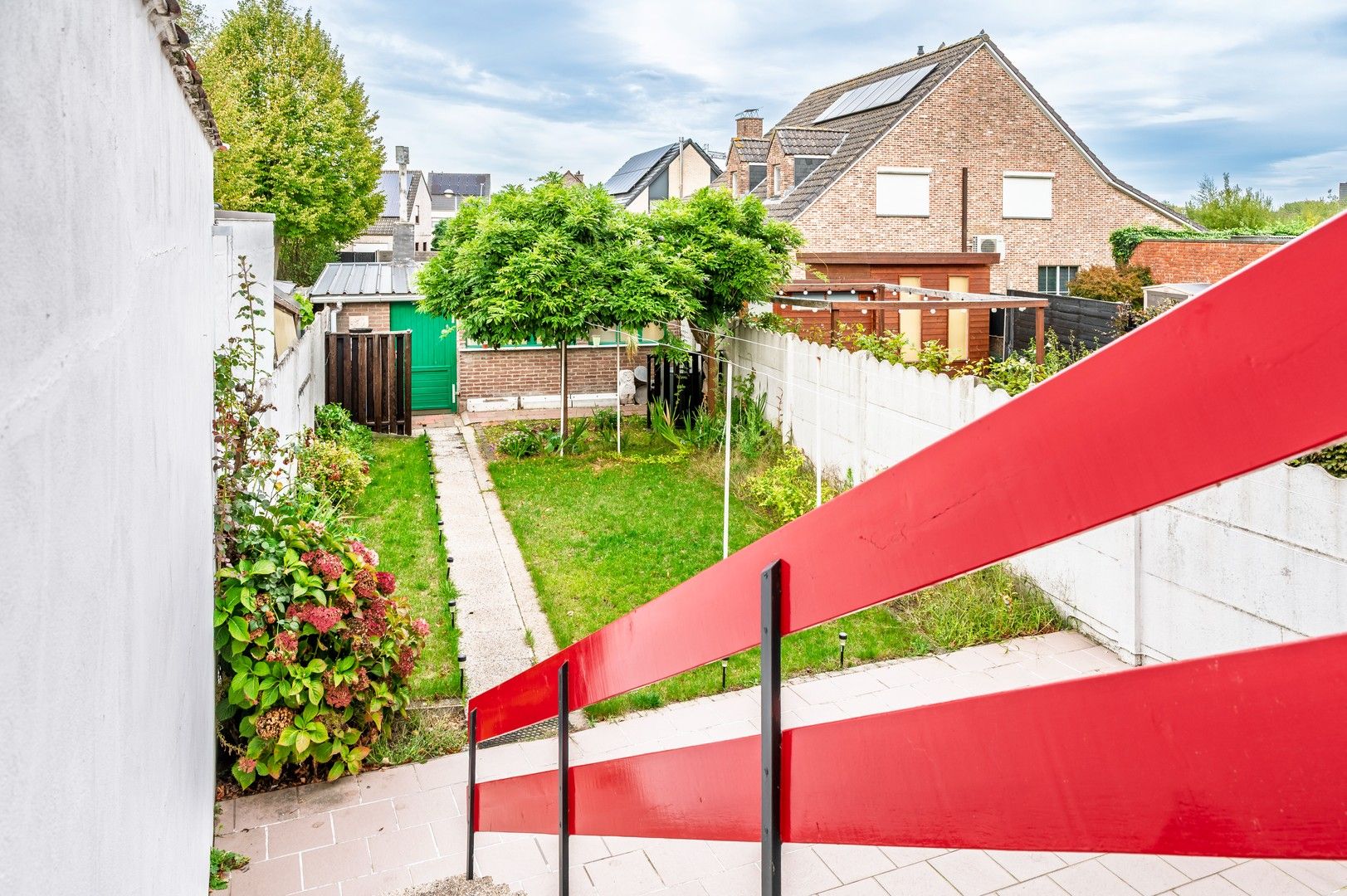 Praktische bel-etagewoning met 3 slaapkamers en tuin. foto 20