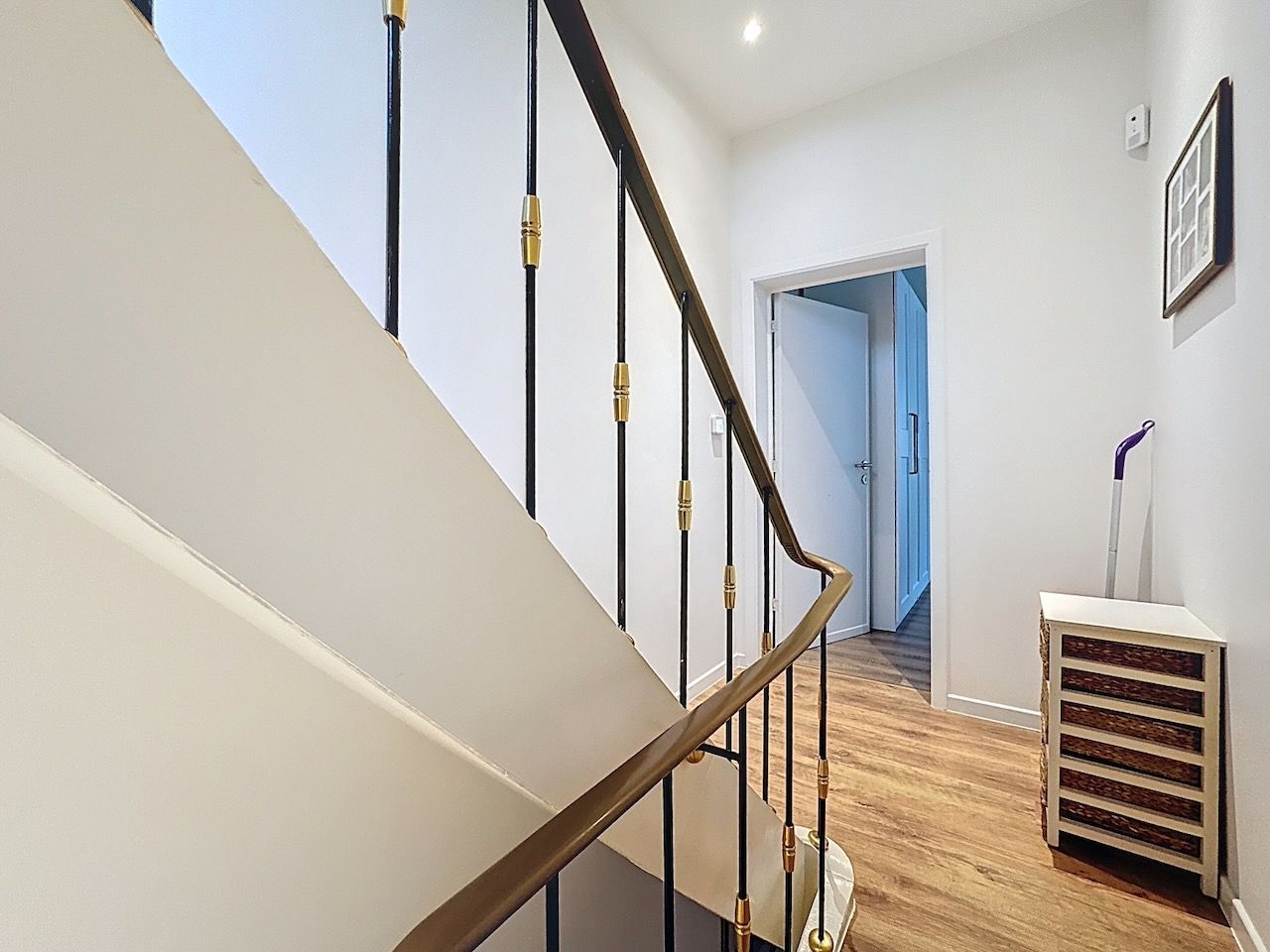 Comfortabel wonen in een gerenoveerde rijwoning met karakter foto 15