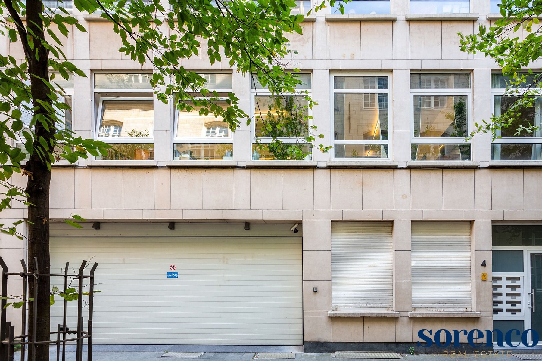 Lichtrijk loft appartement ca. 145m² in Centrum Antwerpen foto 20