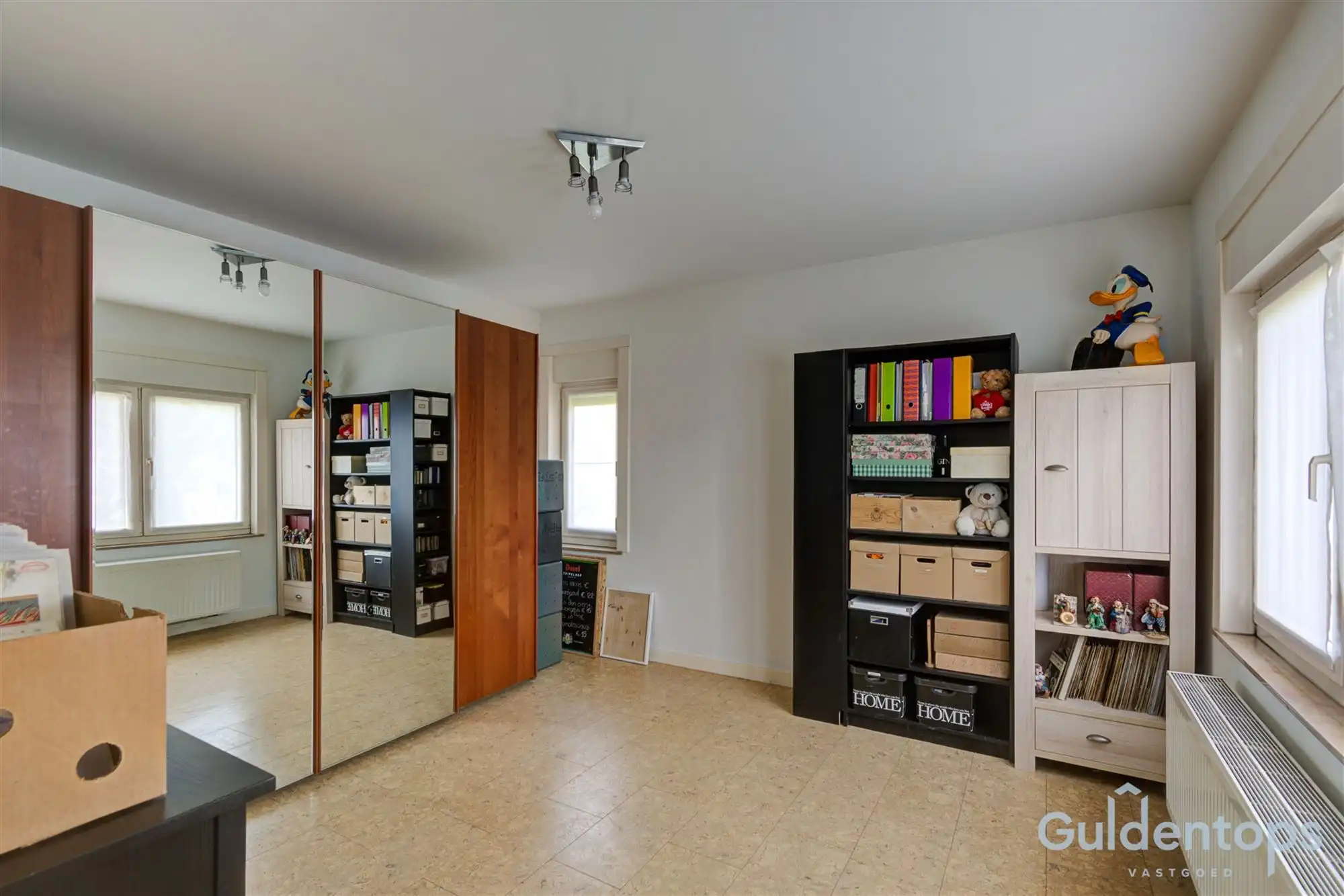 Vrijstaande woning met atelier op perceel van 1776m2 foto 8