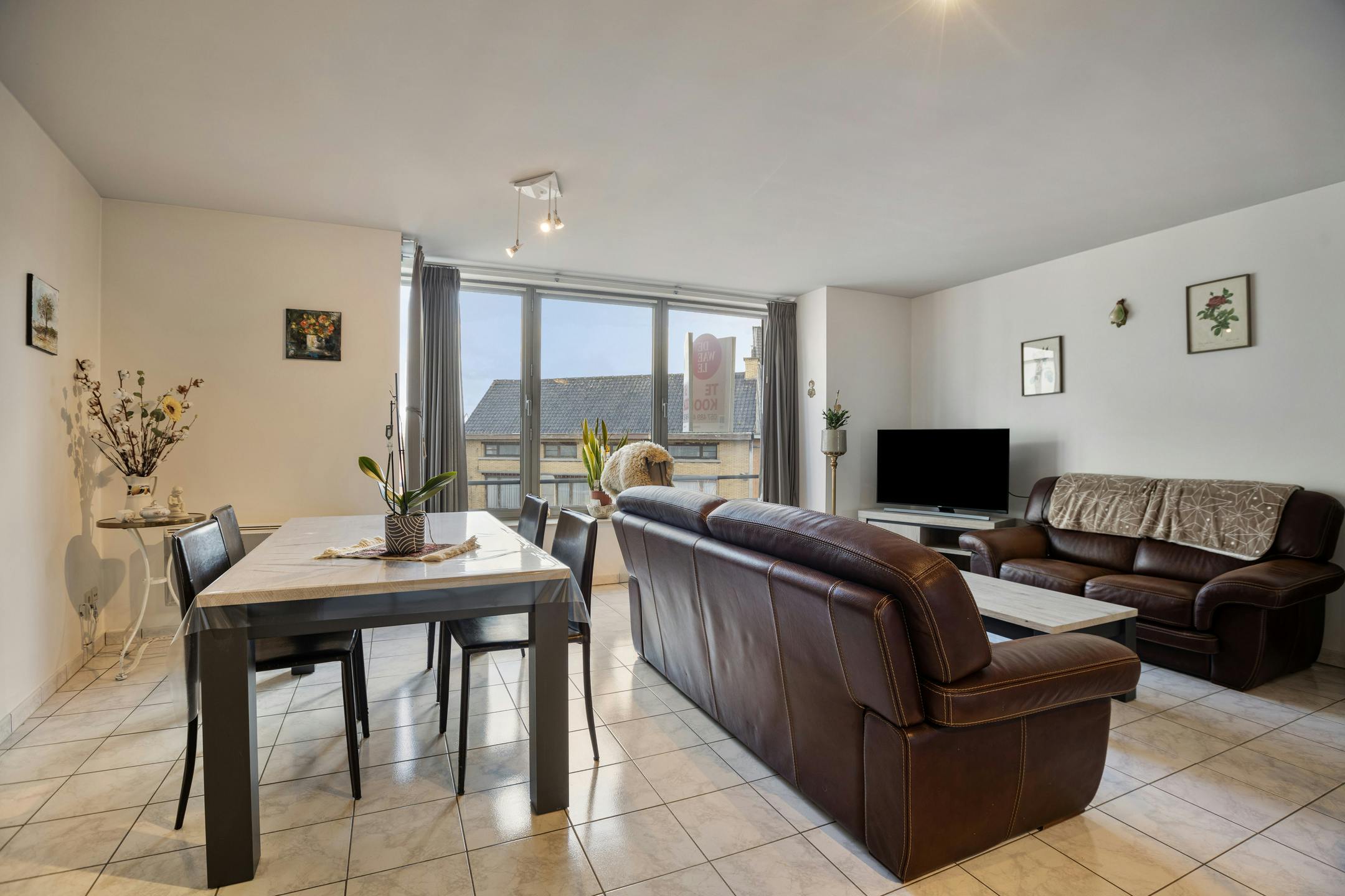 Verhuurd 2 kamerappartement te koop in de Veurnestraat in Poperinge foto 7