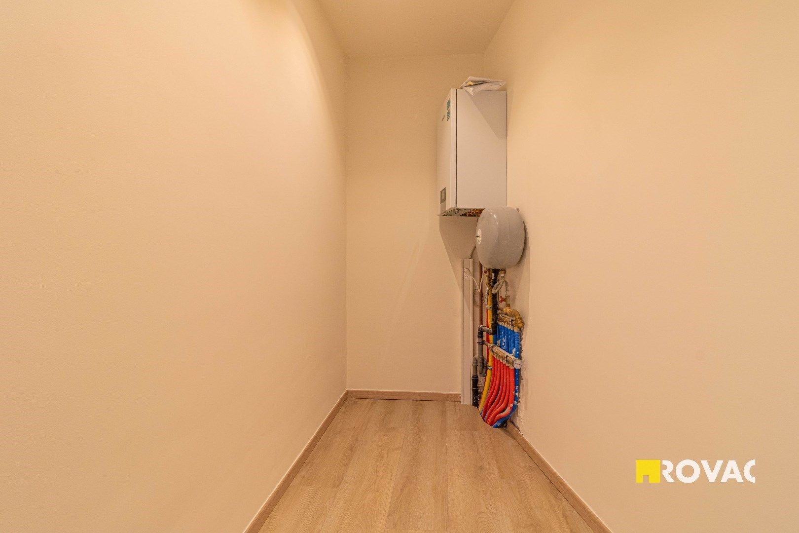 Volledig gerenoveerde woning met 3 slaapkamers en tuin foto 16