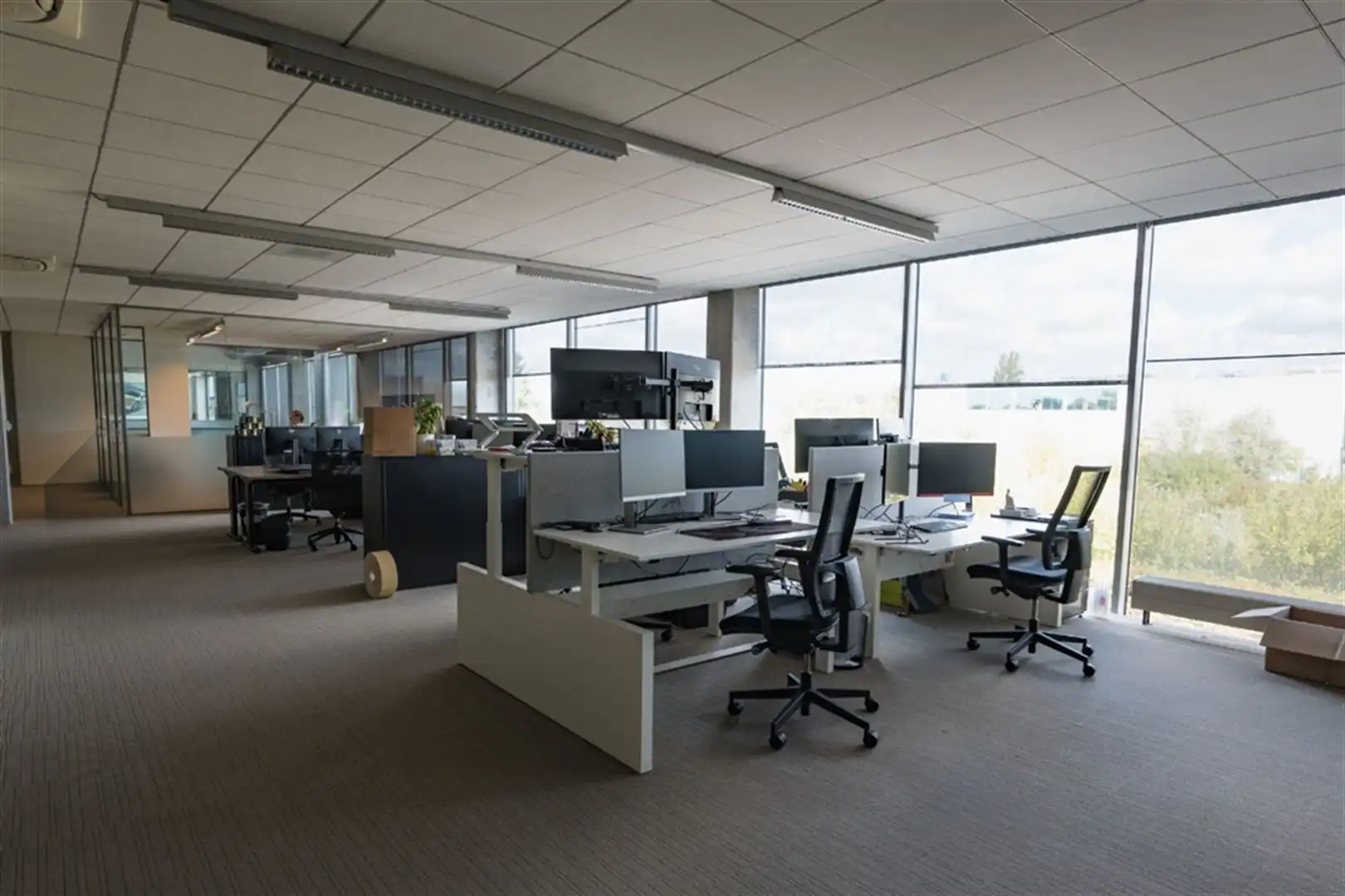 Polyvalent bedrijfsgebouw foto 20