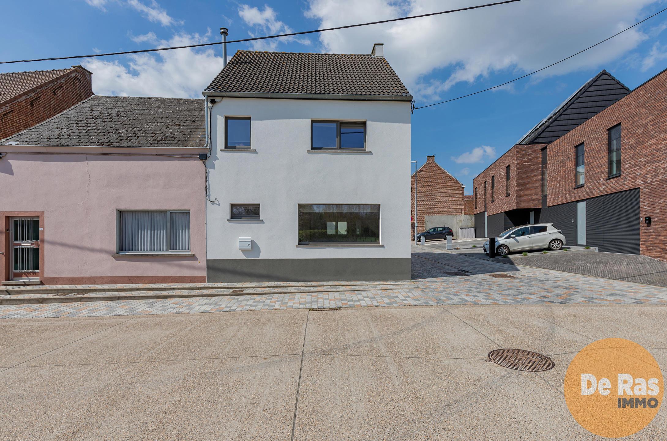 ZONNEGEM - Instapklare woning met zonneterras foto 24