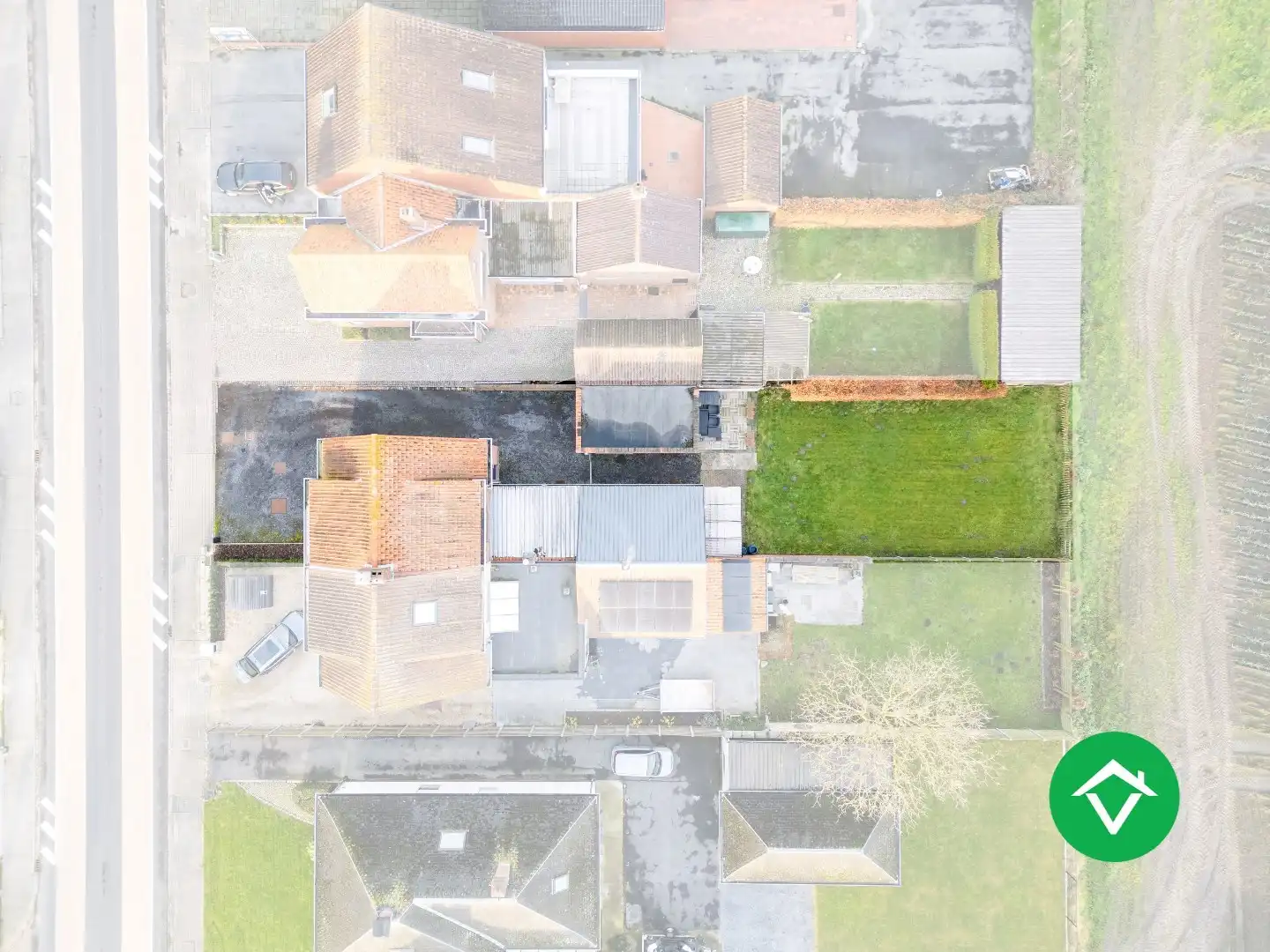 Instapklare woning met 2 slaapkamers en zicht op de groene velden te Eernegem foto 2