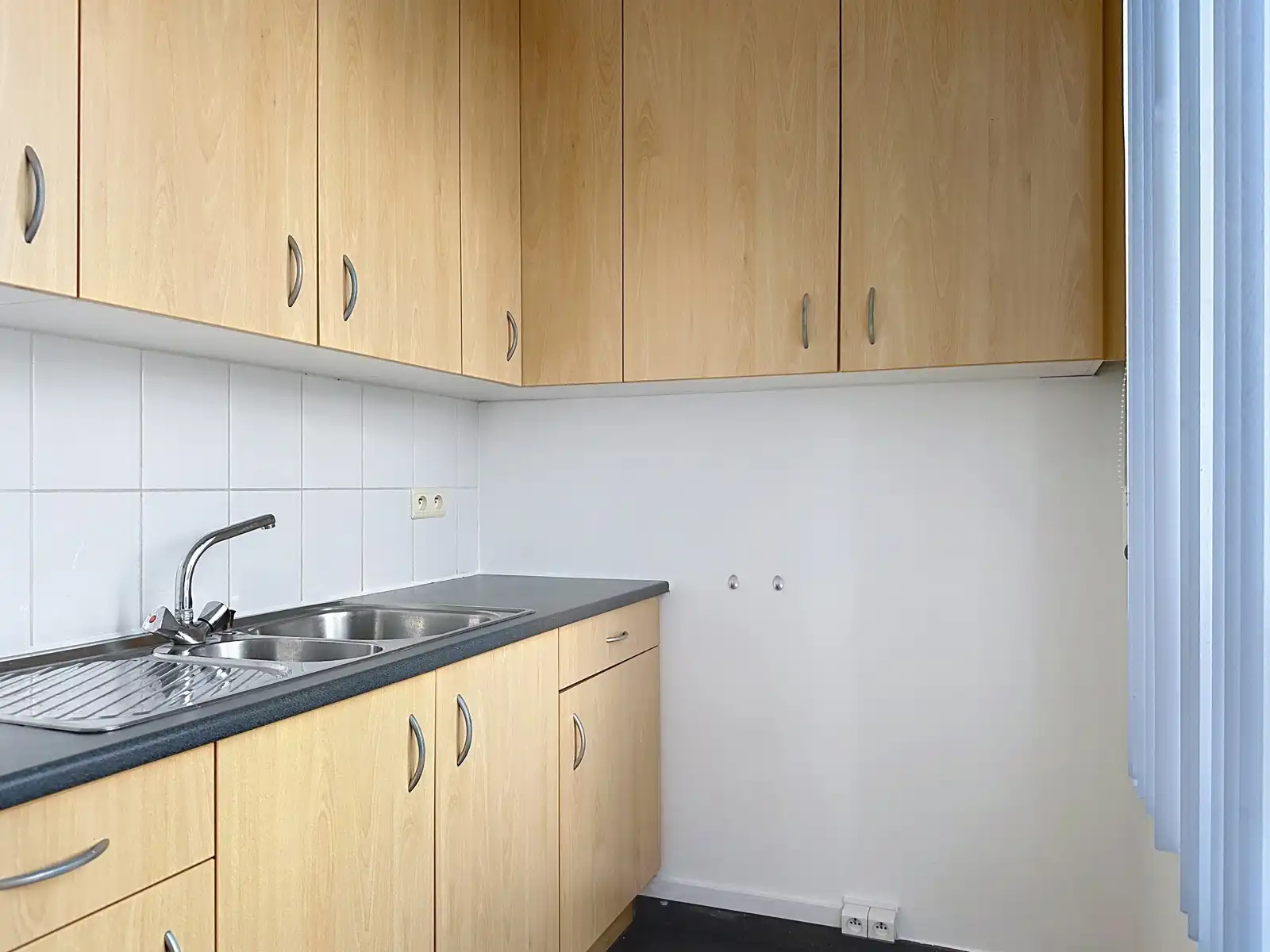 Kantoorruimte met zichtlocatie langs de A12 – uitbreidbaar tot ca. 200 m² foto 4