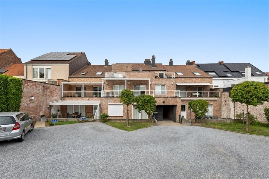 GEZELLIG 2 SLK APPARTEMENT MET STAANPLAATS IN HET CENTRUM VAN SINT-TRUIDEN foto 27