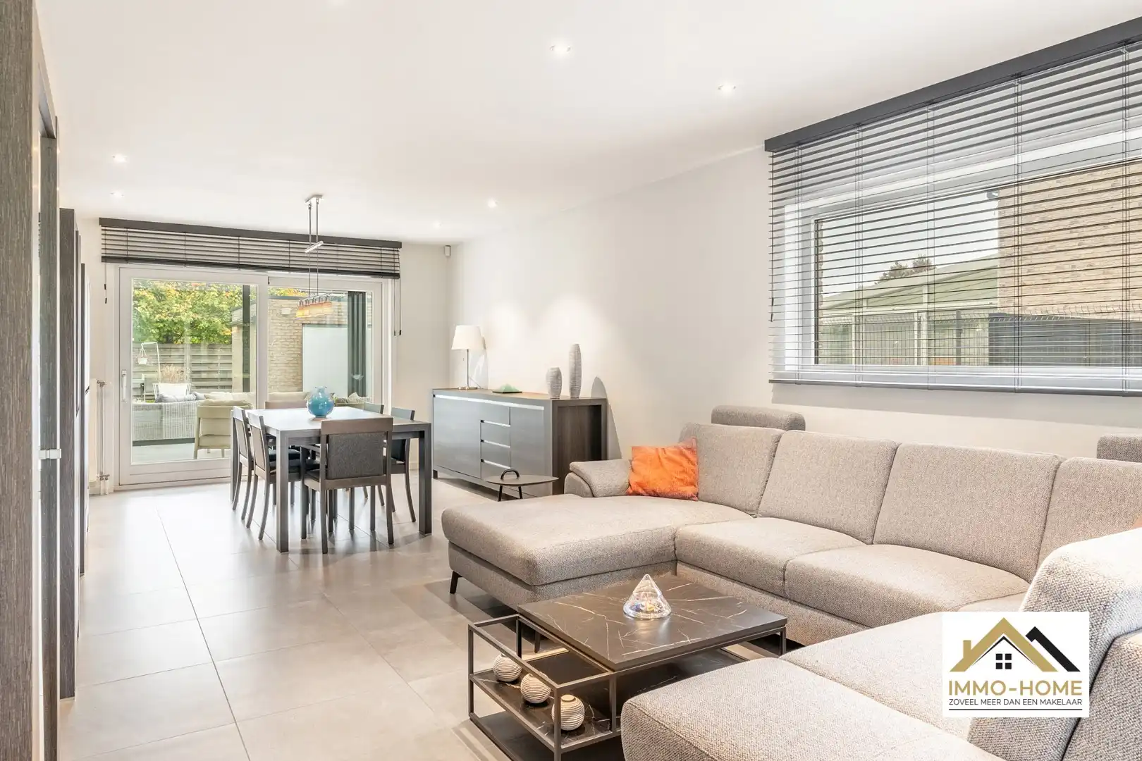 Instapklare woning op zeer centrale ligging! foto 9