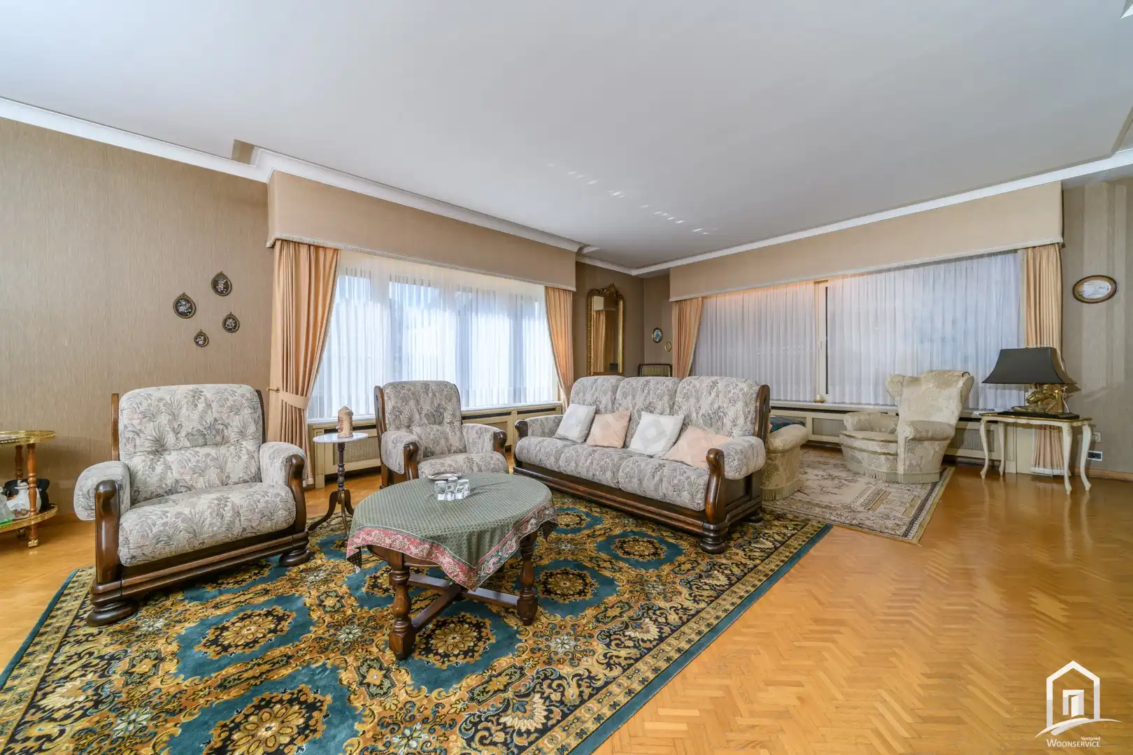 Gezinswoning met ruime garage/werkruimte op centrale locatie te Mere foto 4