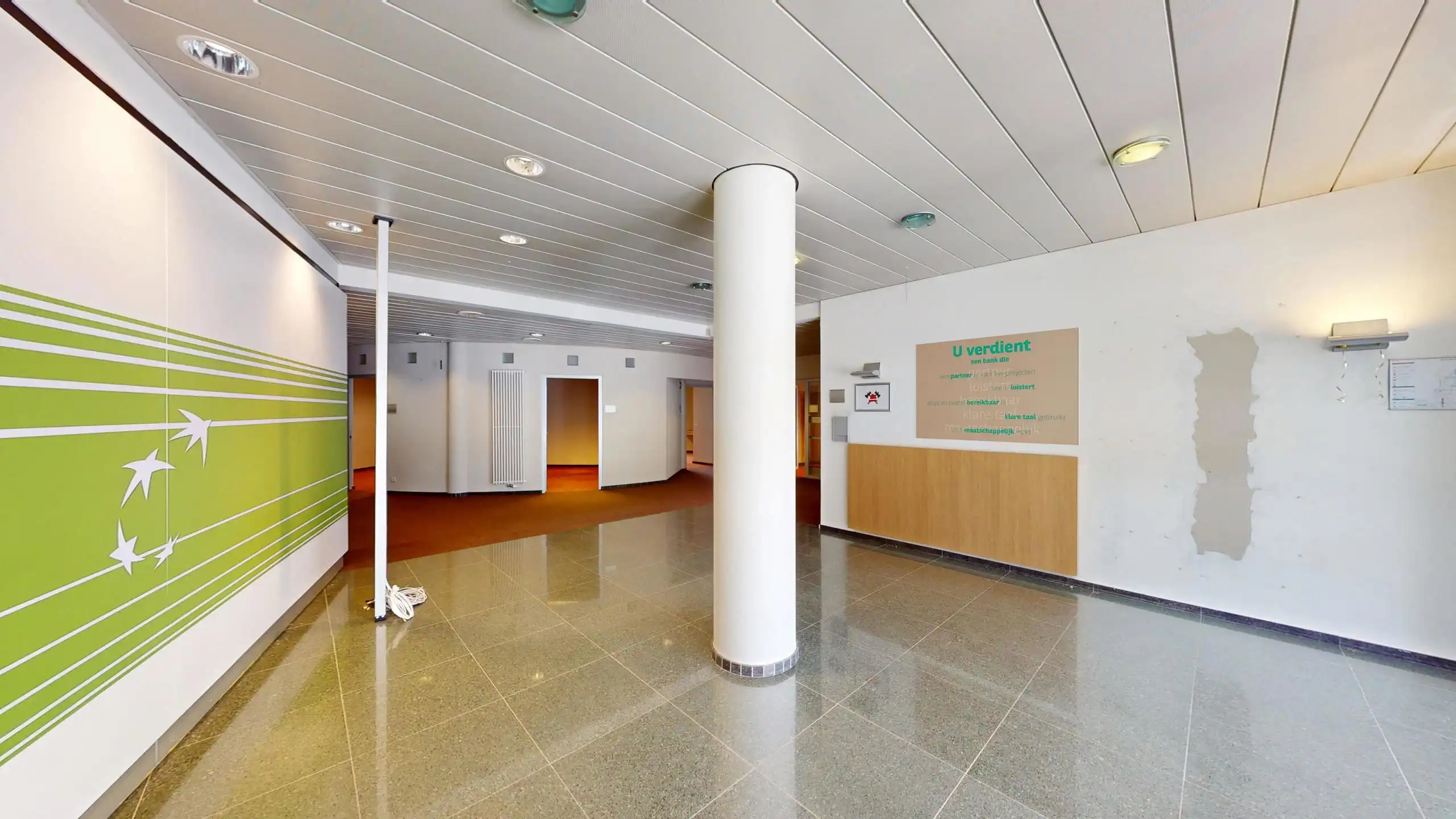 Zeer ruim kantoor op commerciële locatie in centrum Beringen foto 6