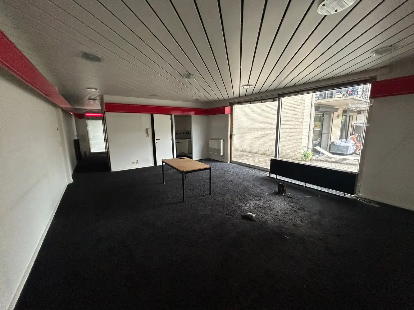 Uitstekend gelegen handelsgelijkvloers naast Polykliniek AZ Monica te koop in Antwerpen, Blancefloerlaan 151 foto 5