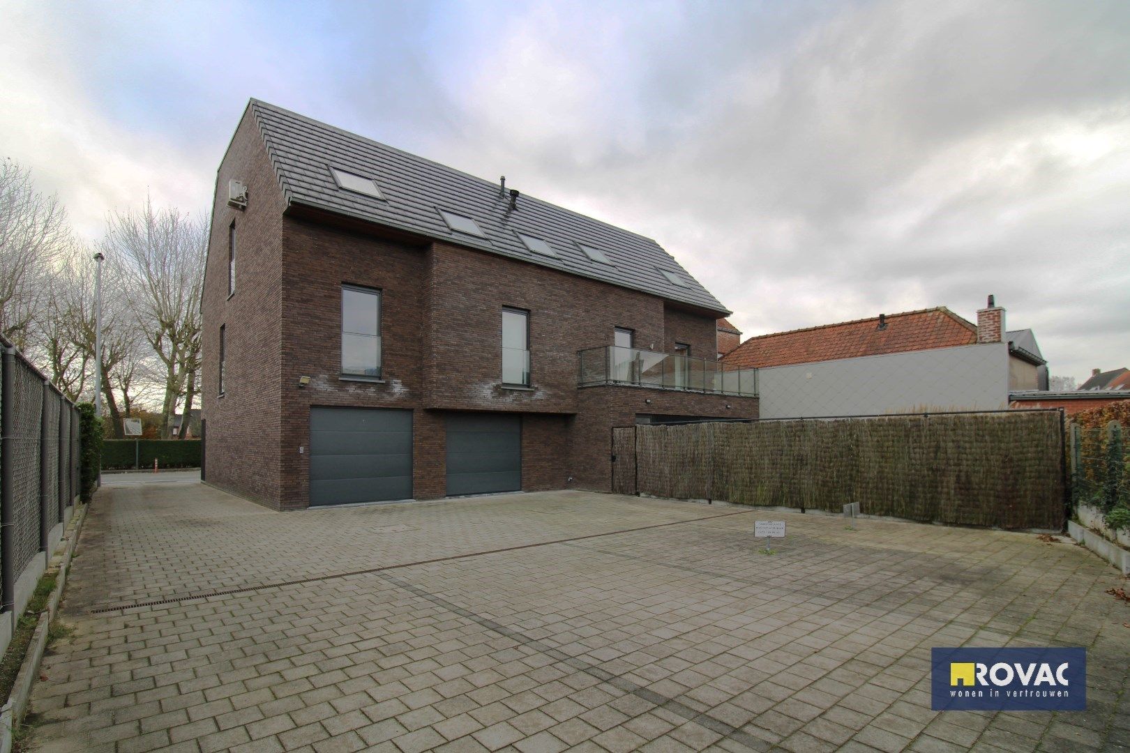 Energiezuinig appartement met aanpalende garage en aangelegde tuin! foto 16