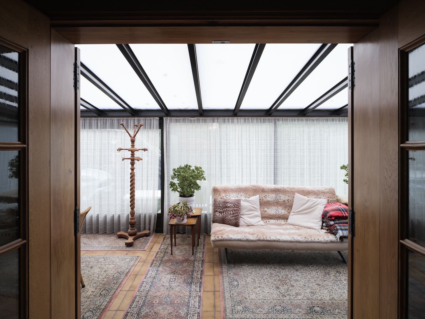 Ruime gezinswoning met vier slaapkamers en tuin in Drongen. foto 11