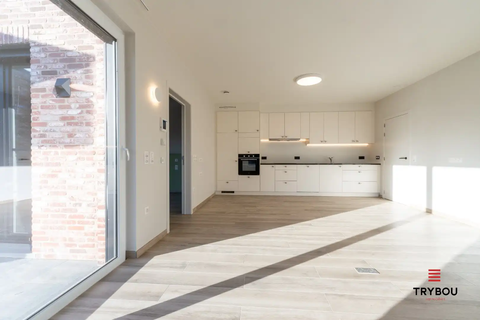 Instapklare, energiezuinige woning op het gelijkvloers in hartje Lo-Reninge foto 5