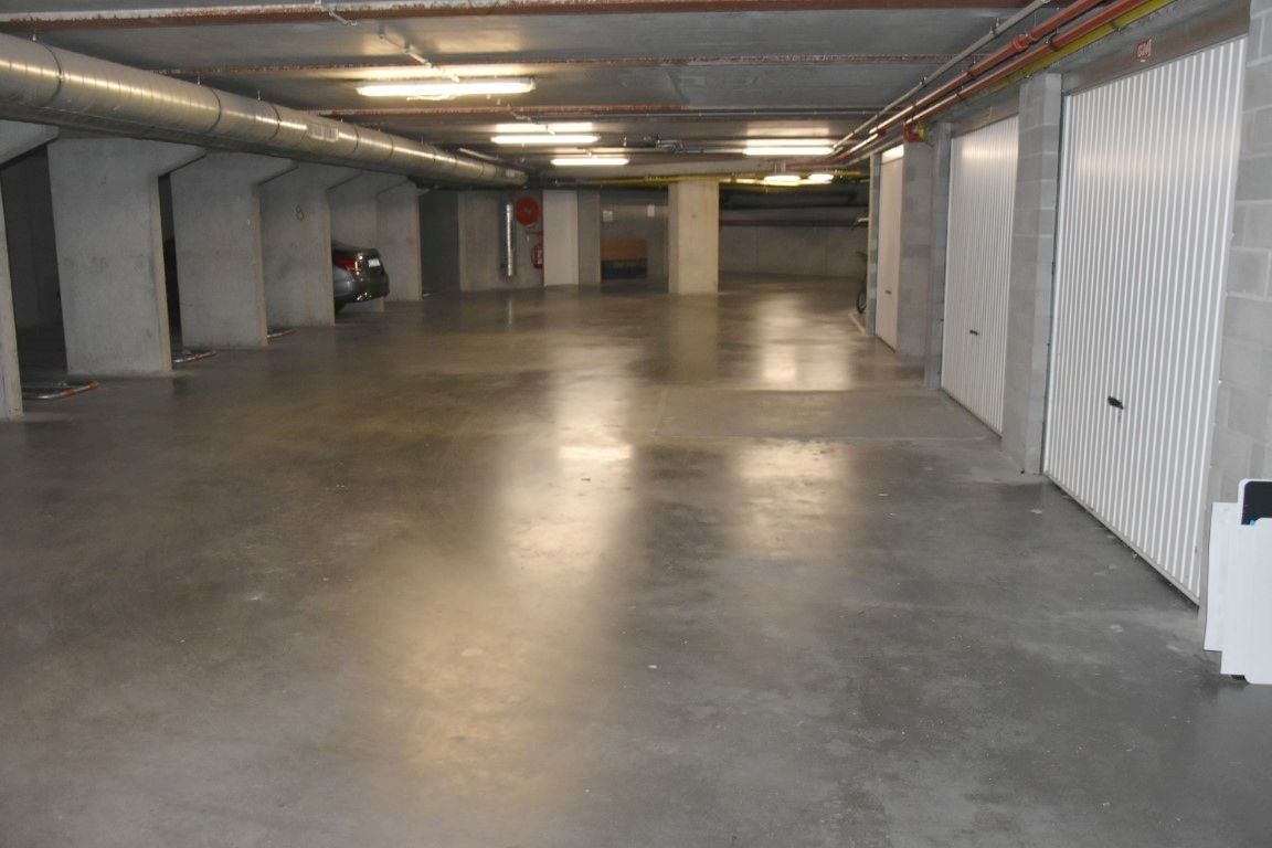 Autostandplaats te huur in het hart van Blankenberge foto 7