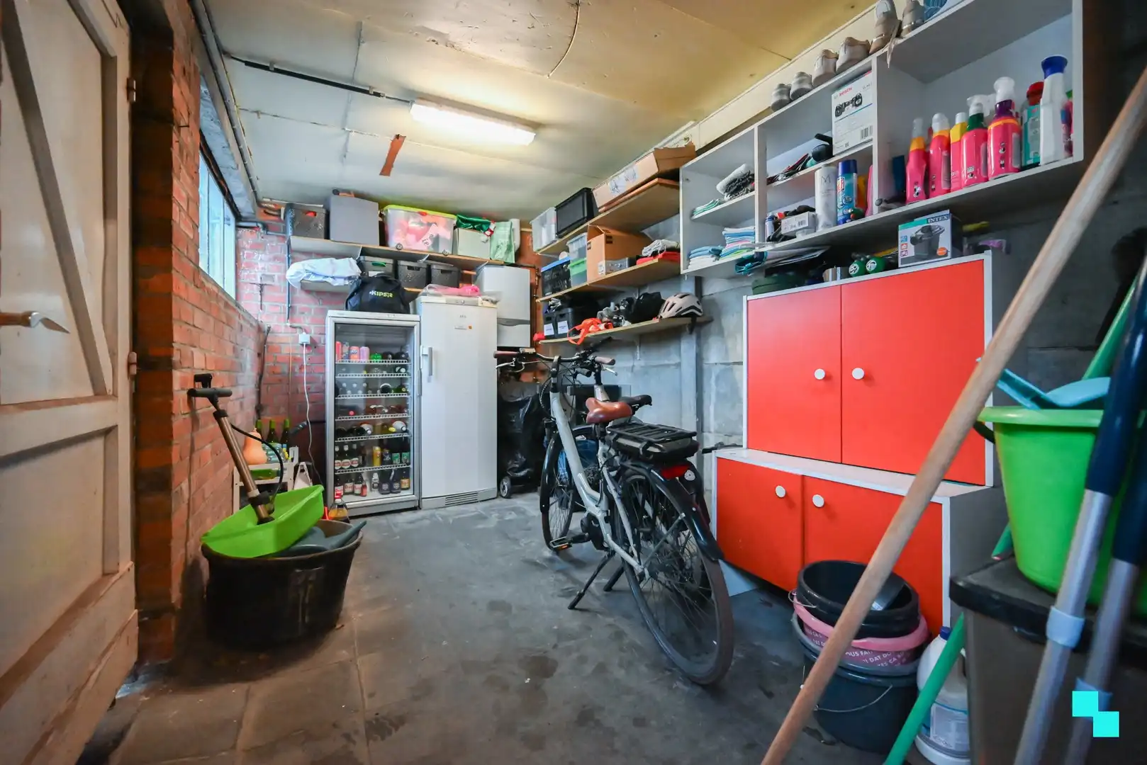 Instapklare ééngezinswoning met vier slaapkamers te Izegem foto 28