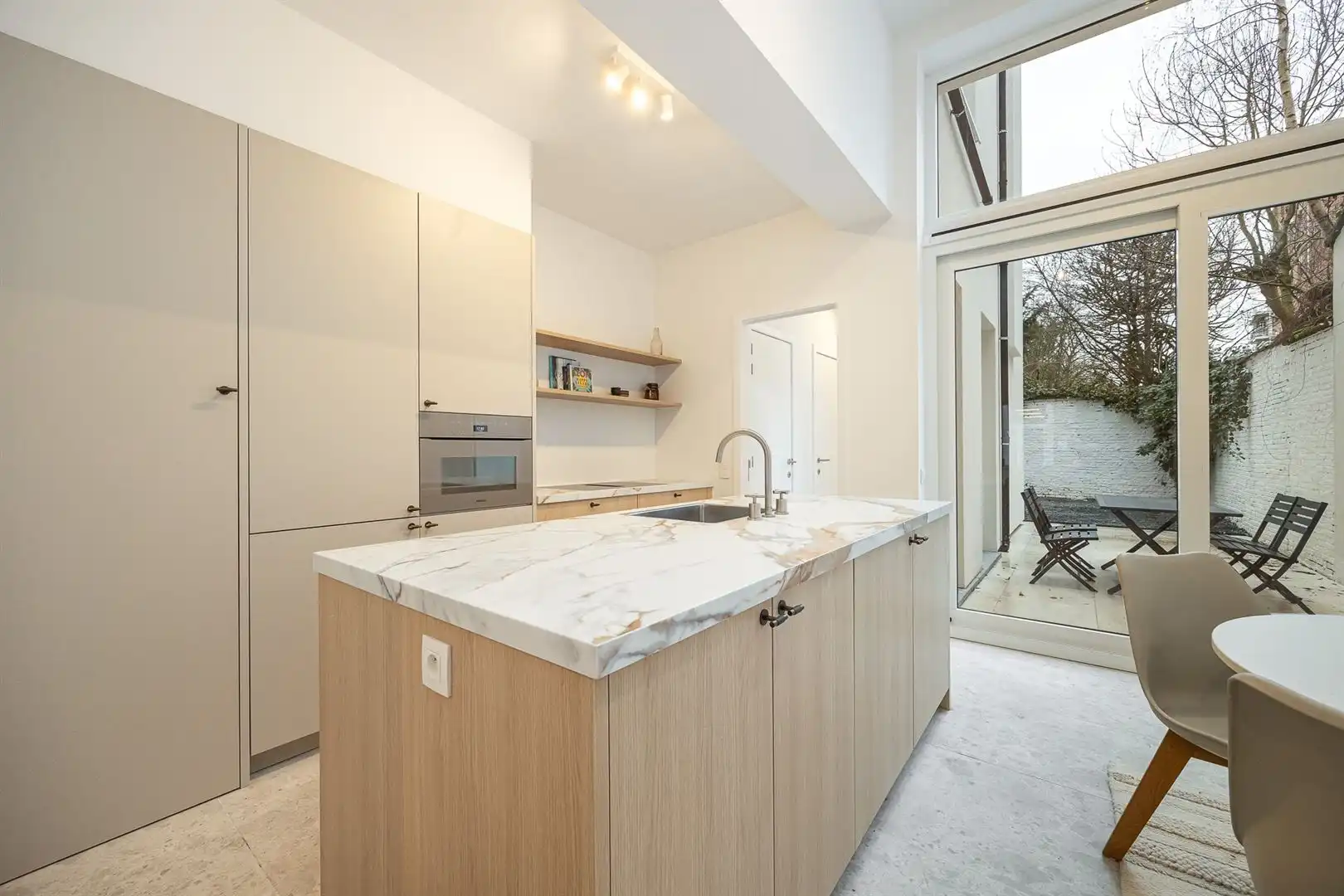 Gelijkvloers met charme, klasse en een vleugje grandeur foto 11