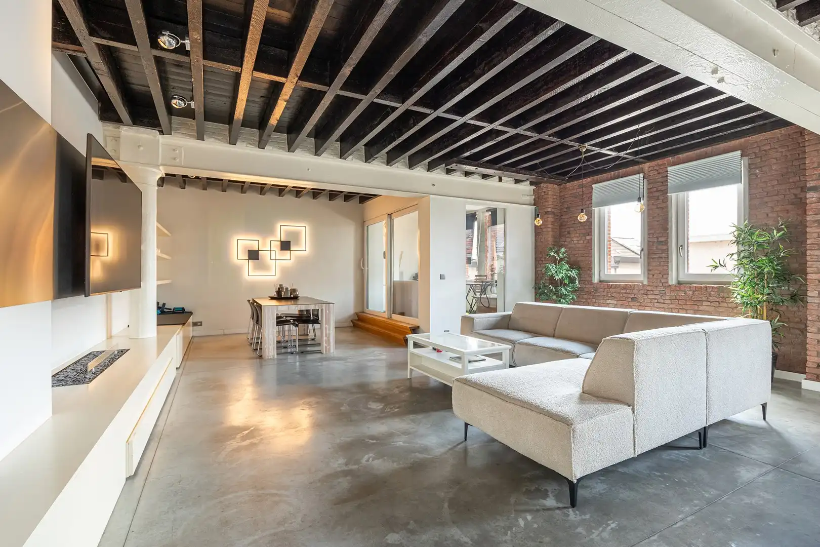 GEMEUBELDE LOFT MET TERRAS foto 3