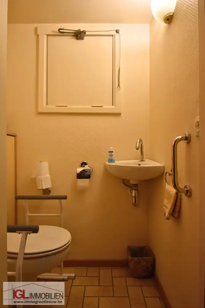 Ruim en rustig gelegen appartement met 2 slaapkamers, terras en garage te huur in Dilbeek foto 14