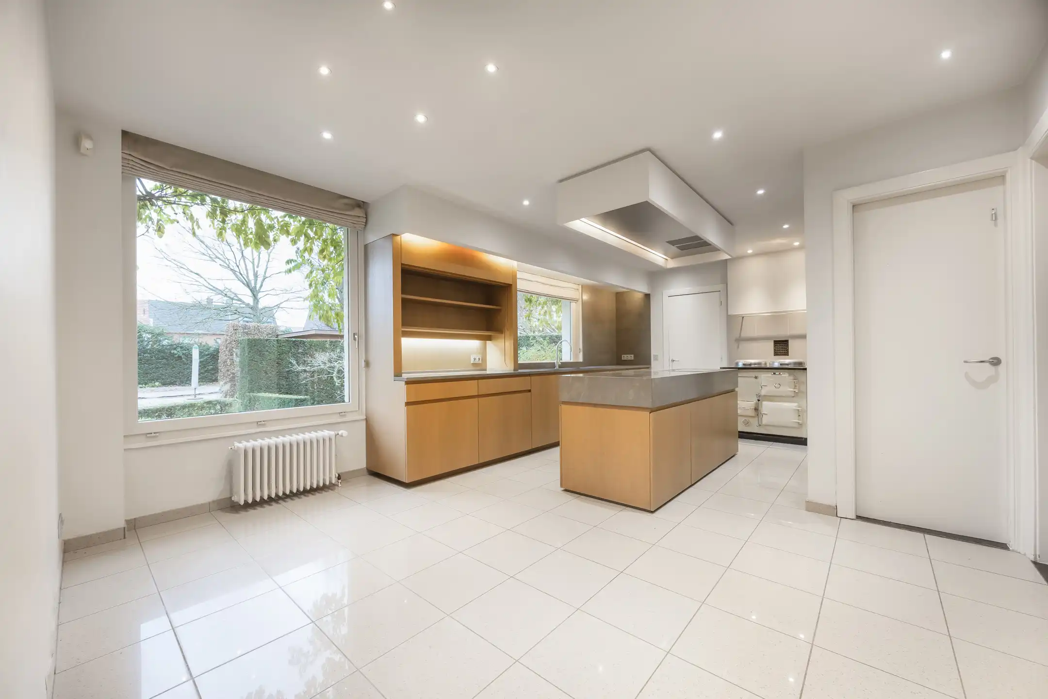 Stijlvolle villa met zwembad en uitzonderlijk potentieel foto 9