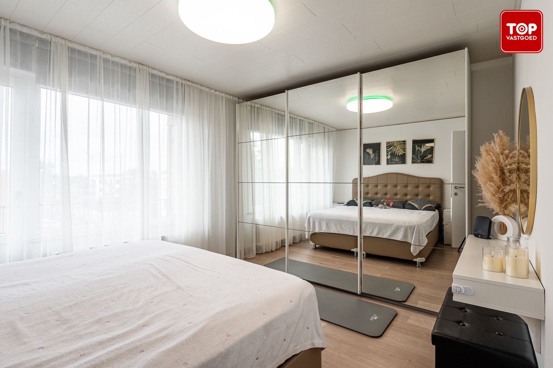 2-slaapkamer appartement met garage. foto 7