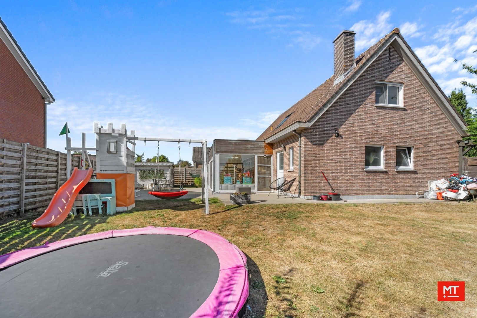Instapklare, alleenstaande woning op een rustige locatie te Dikkebus foto 14