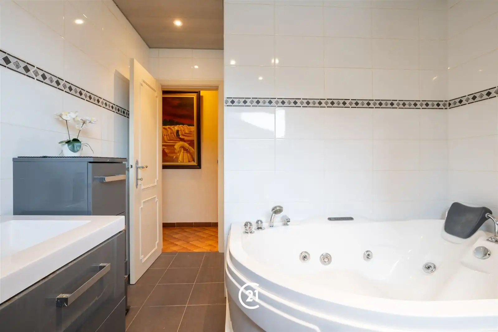 Villa bungalow met 3 slaapkamers, tuin en weide op +/-40are foto 16