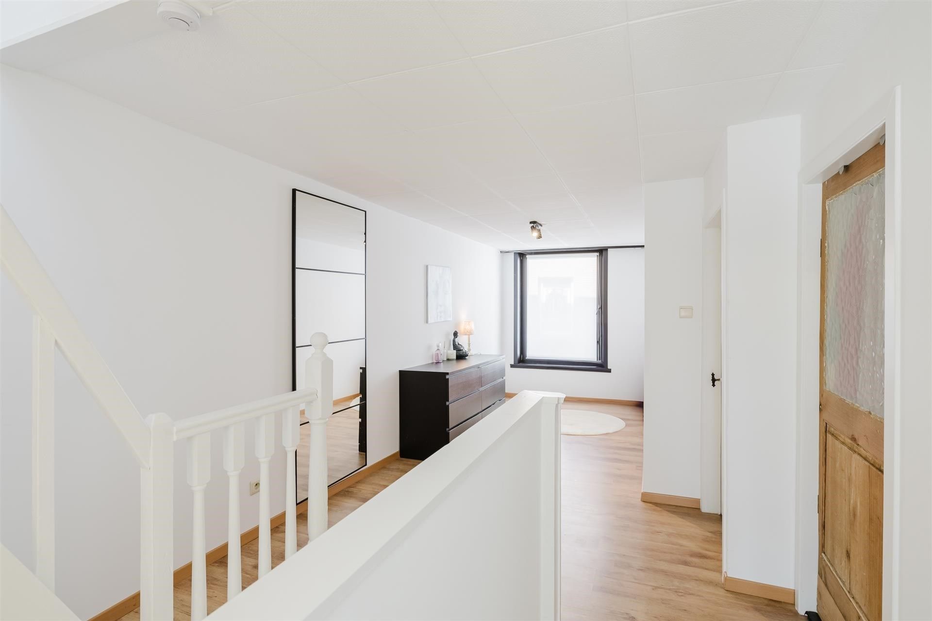 Prachtige gerenoveerde woning met 3 slks op topligging foto 11