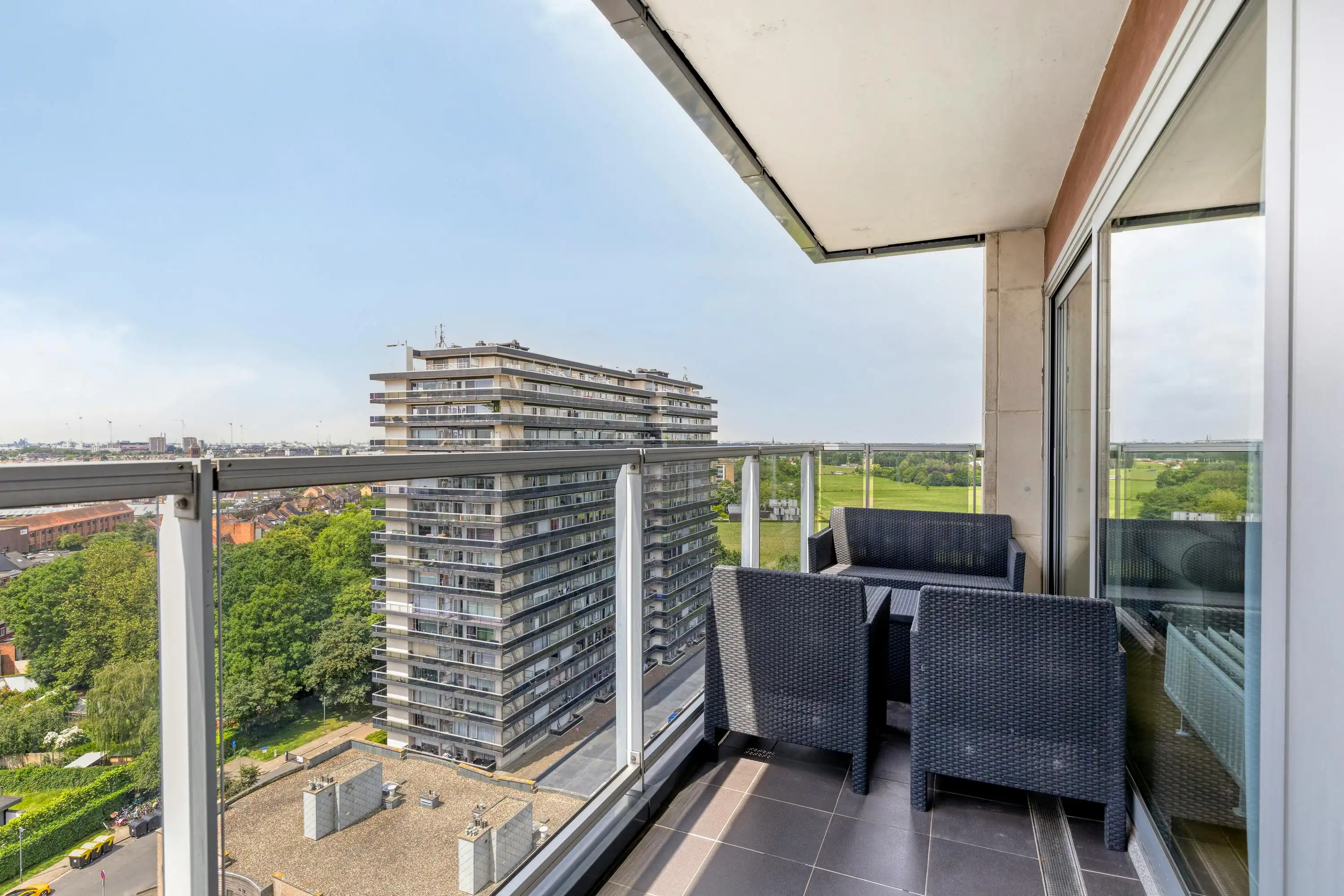 Appartement met terras en staanplaats te koop Merksem foto 13