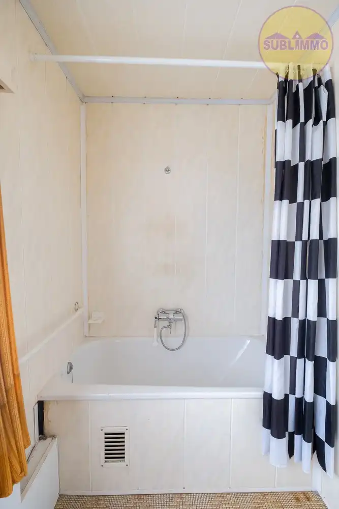 Rustig gelegen eengezinswoning met 3 slaapkamers op een perceel van 4a 71ca in het centrum van Meerhout foto 8