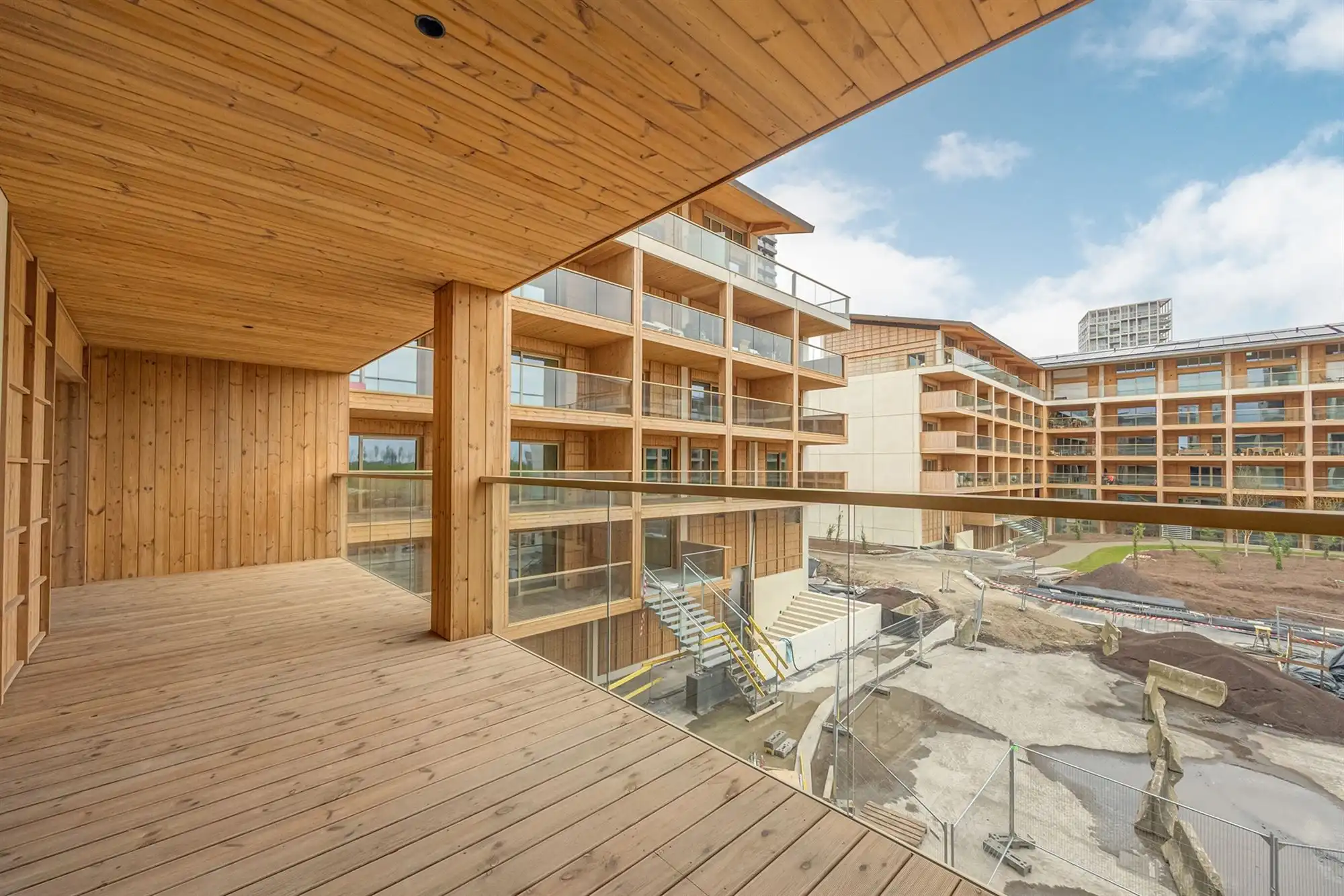 Shigeru Ban: app. met 3 slpkmrs., 2 bank. en 2 terrassen foto 19