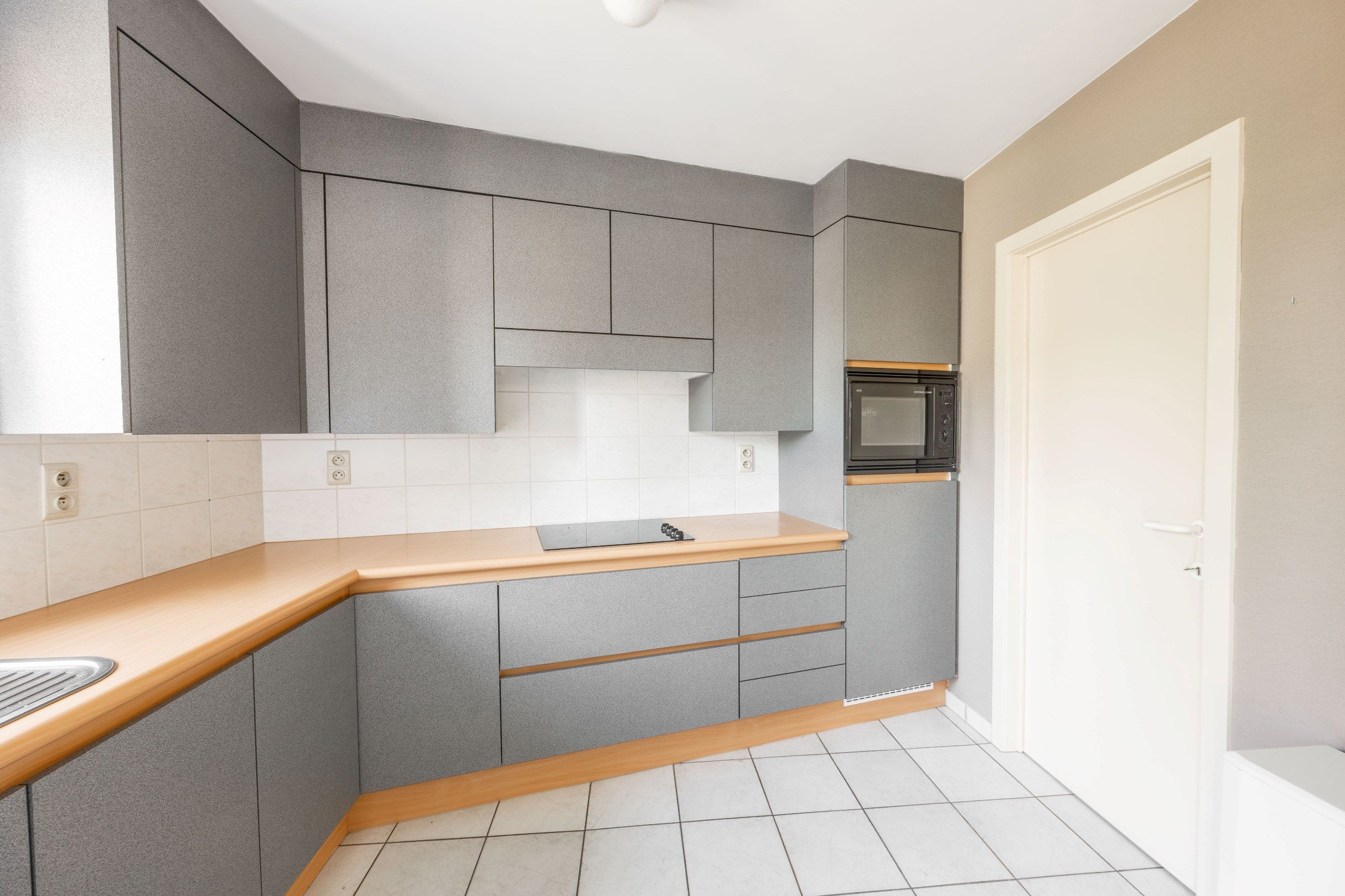 VERZORGD APPARTEMENT MET GROOT TERRAS foto 6