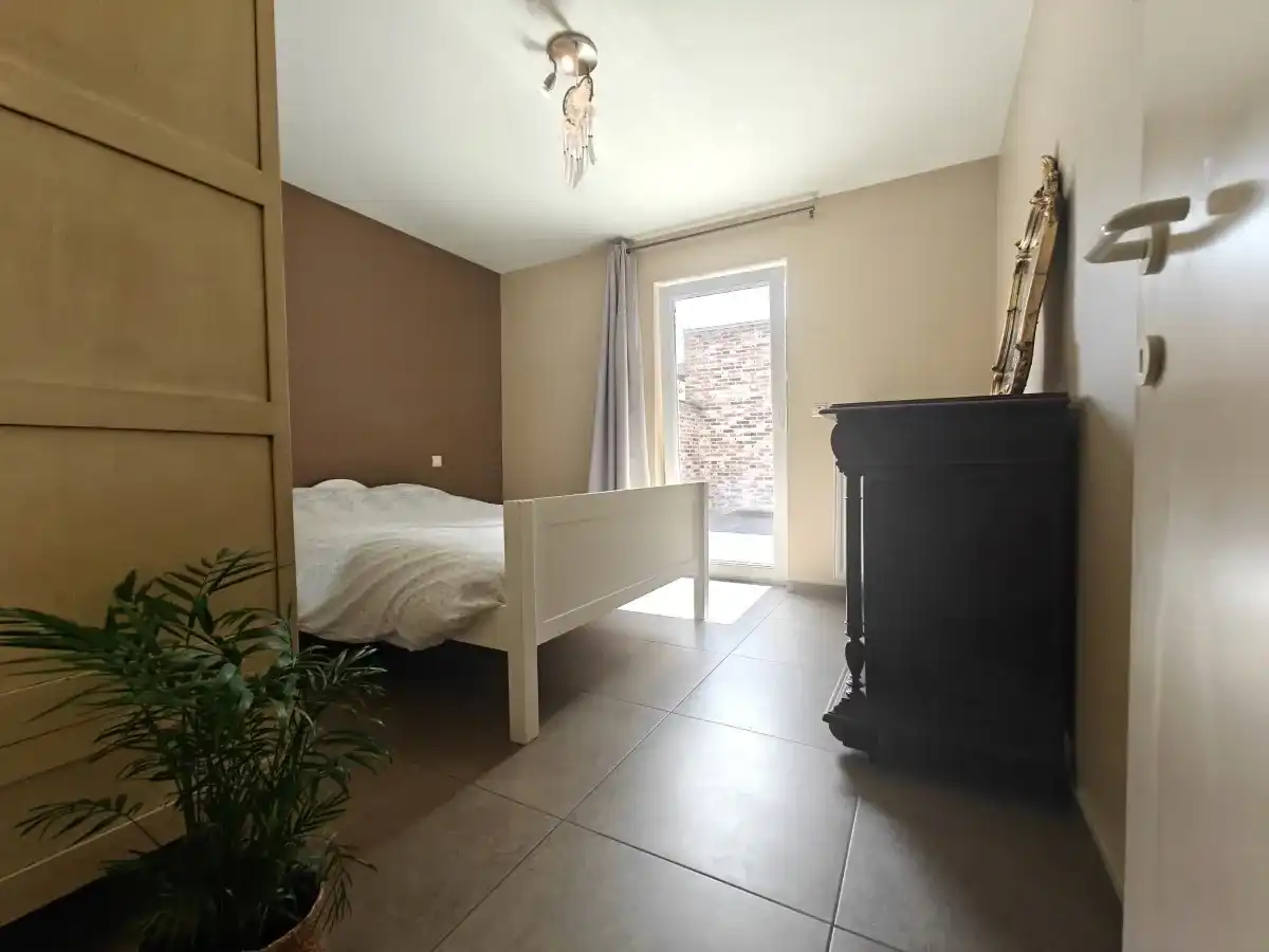 Beselare – Instapklaar gelijkvloers appartement met 2 slaapkamers en parkeerplaats foto 5