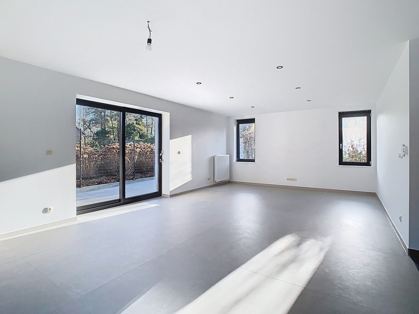 Stijlvol gerenoveerde woning (EPC A), instapklaar! foto 3